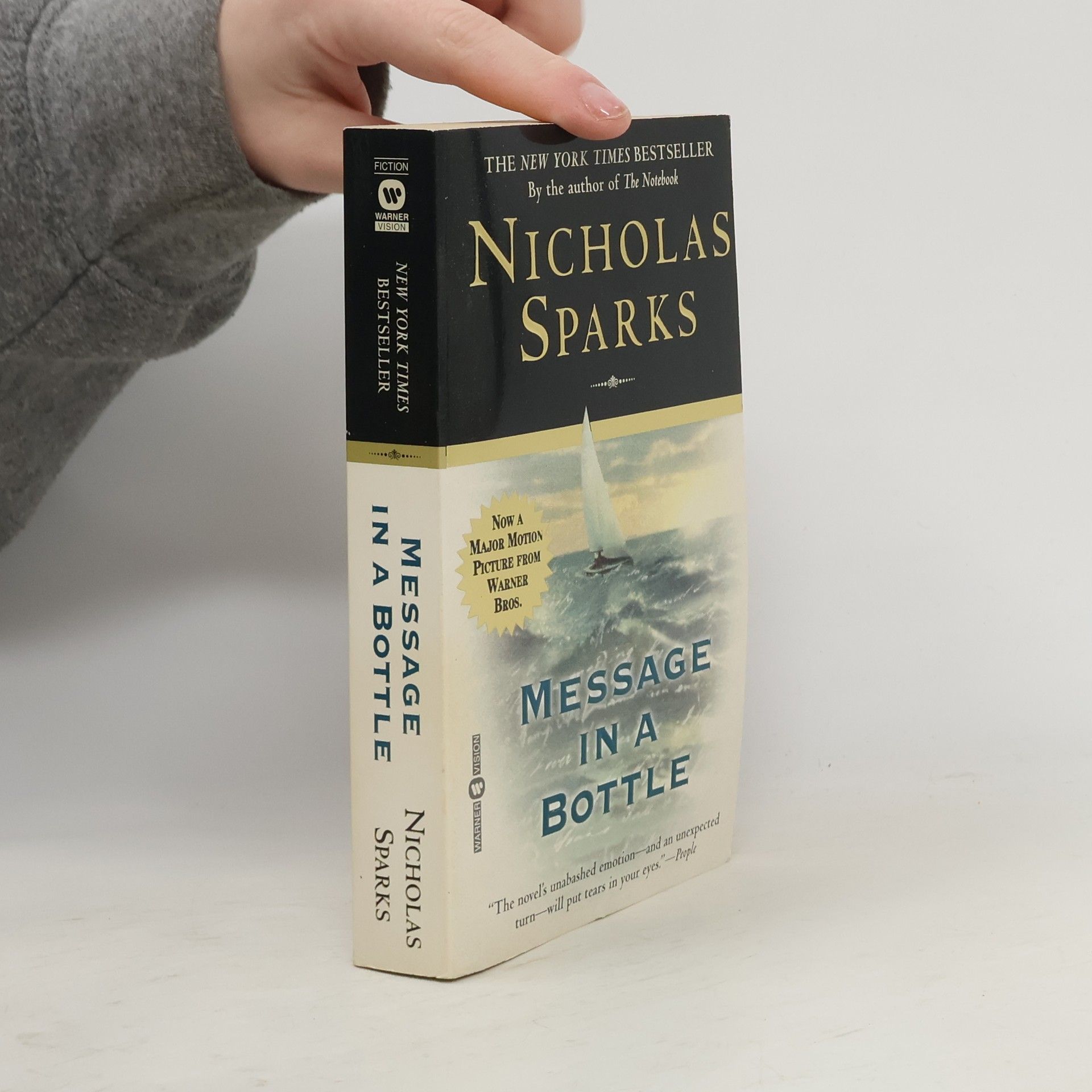 Nicholas Sparks Message in a Bottle