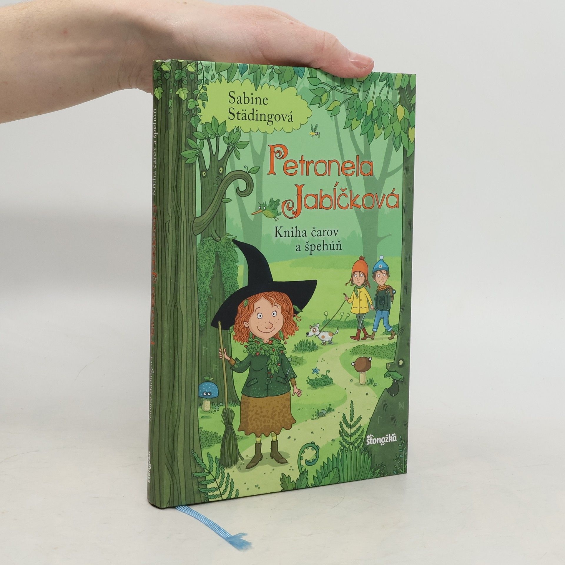 Sabine Städing Petronela Jabĺčkova - kniha čarov a špehúň