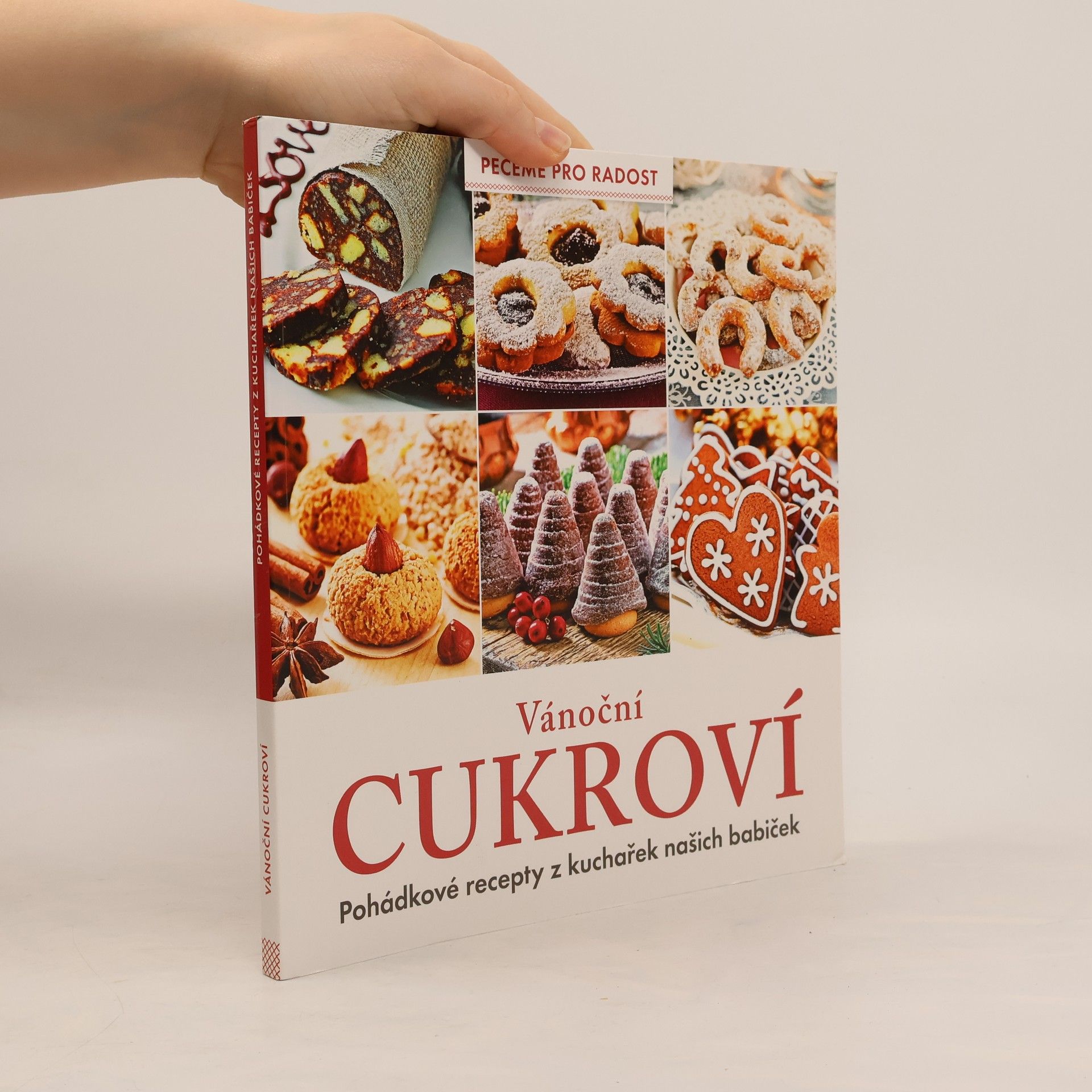 Vánoční cukroví: Pohádkové recepty z kuchařek našich babiček