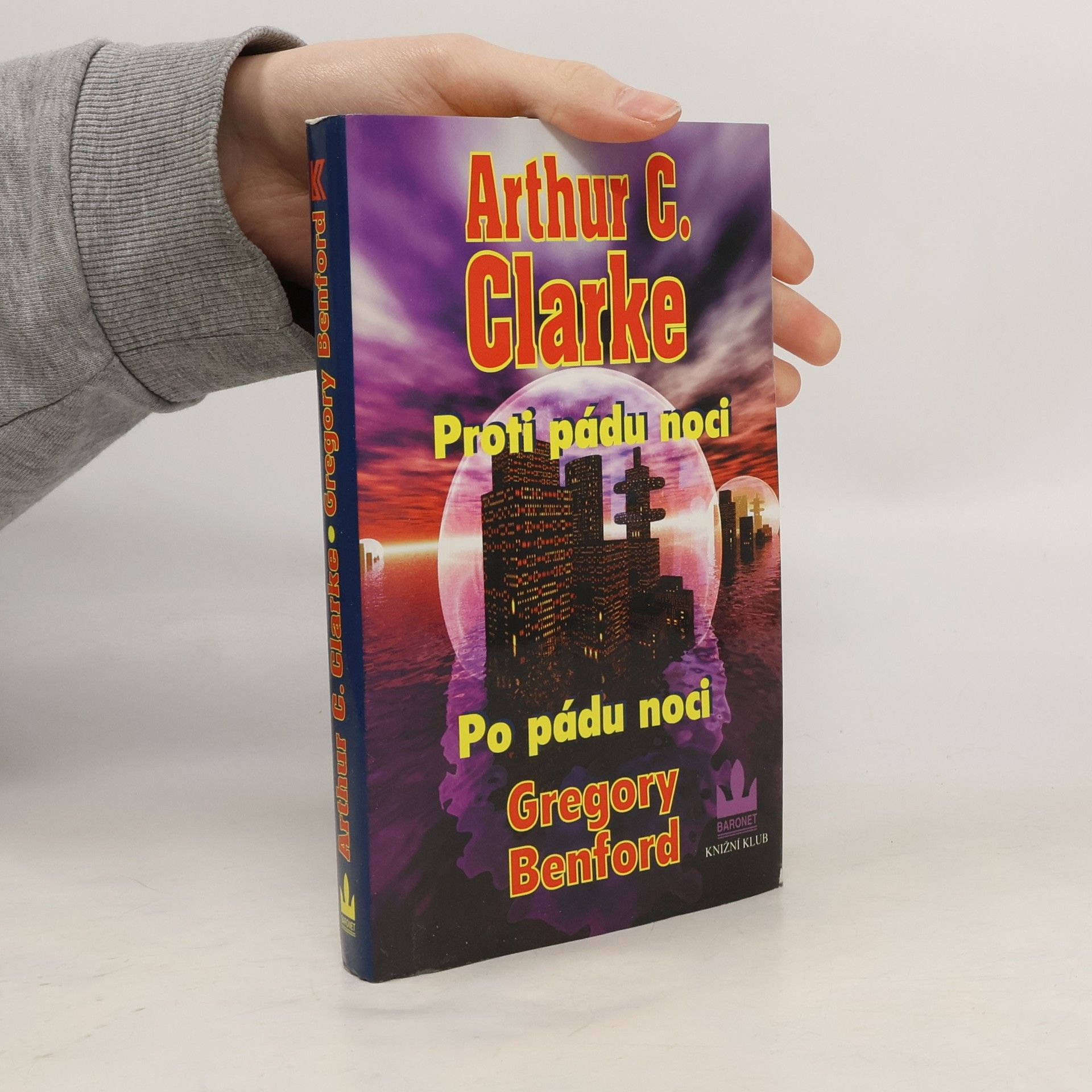 Proti pádu noci. Po pádu noci