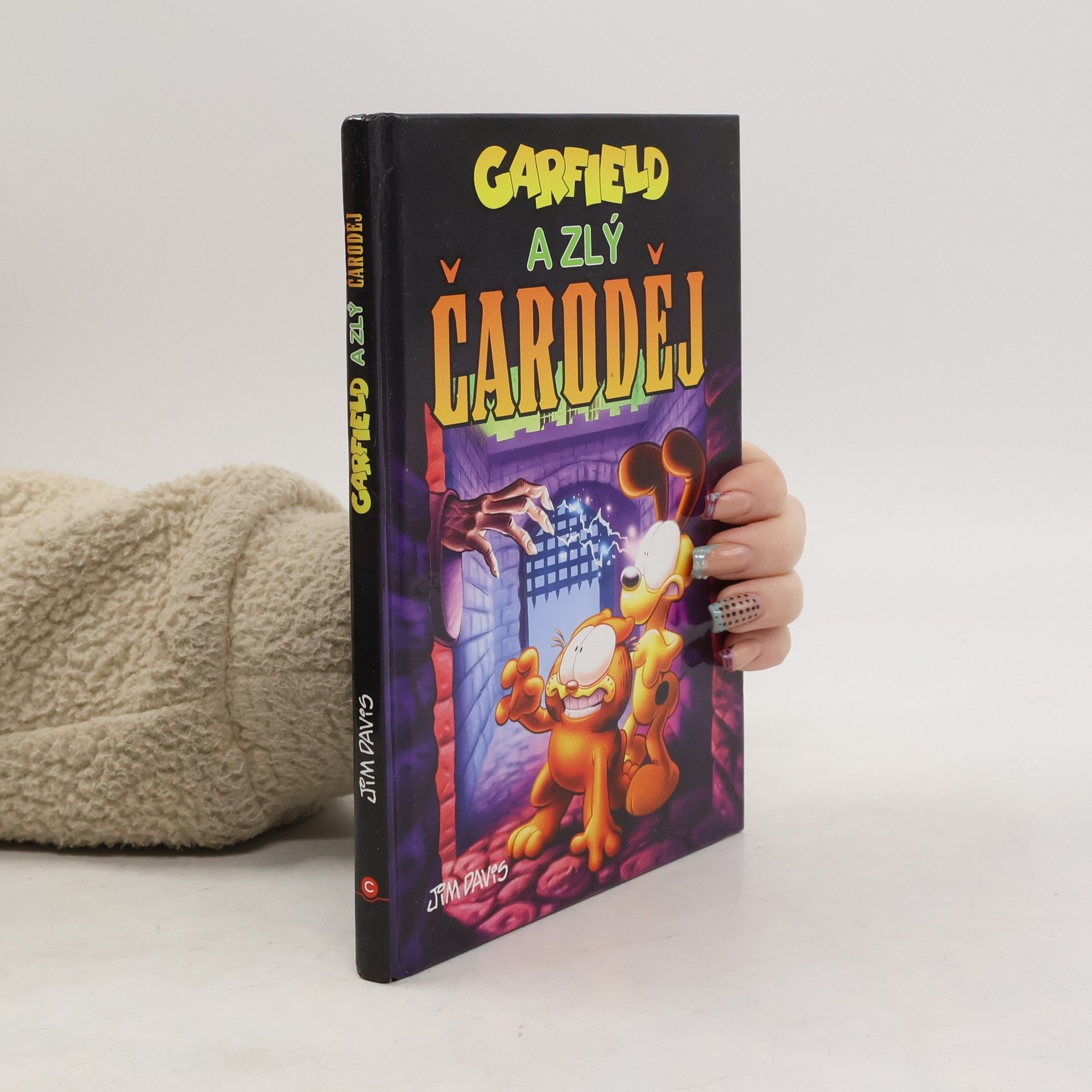 Jim Davis Garfield a zlý čaroděj