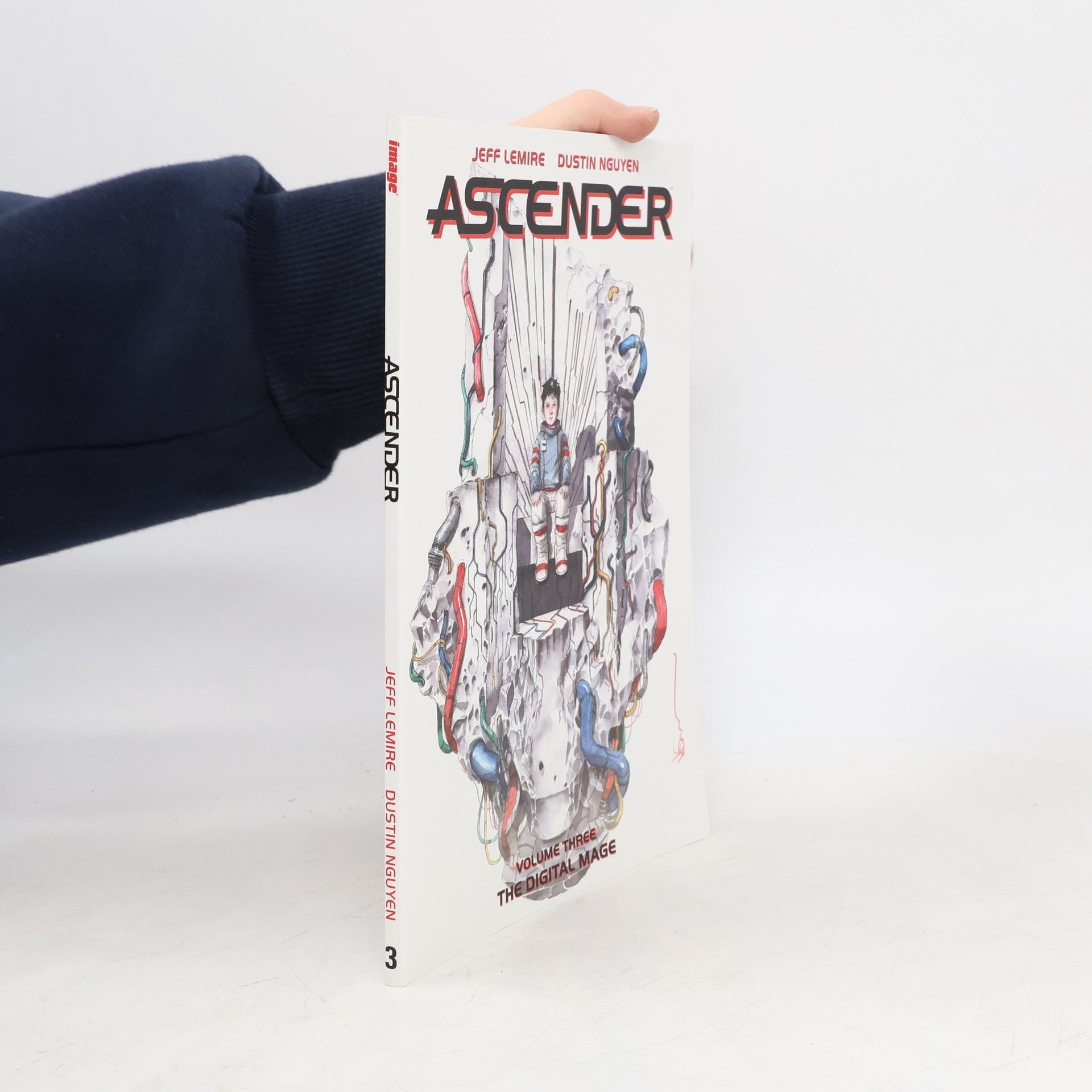 Jeff Lemire Ascender, Volume 3: The Digital Mage