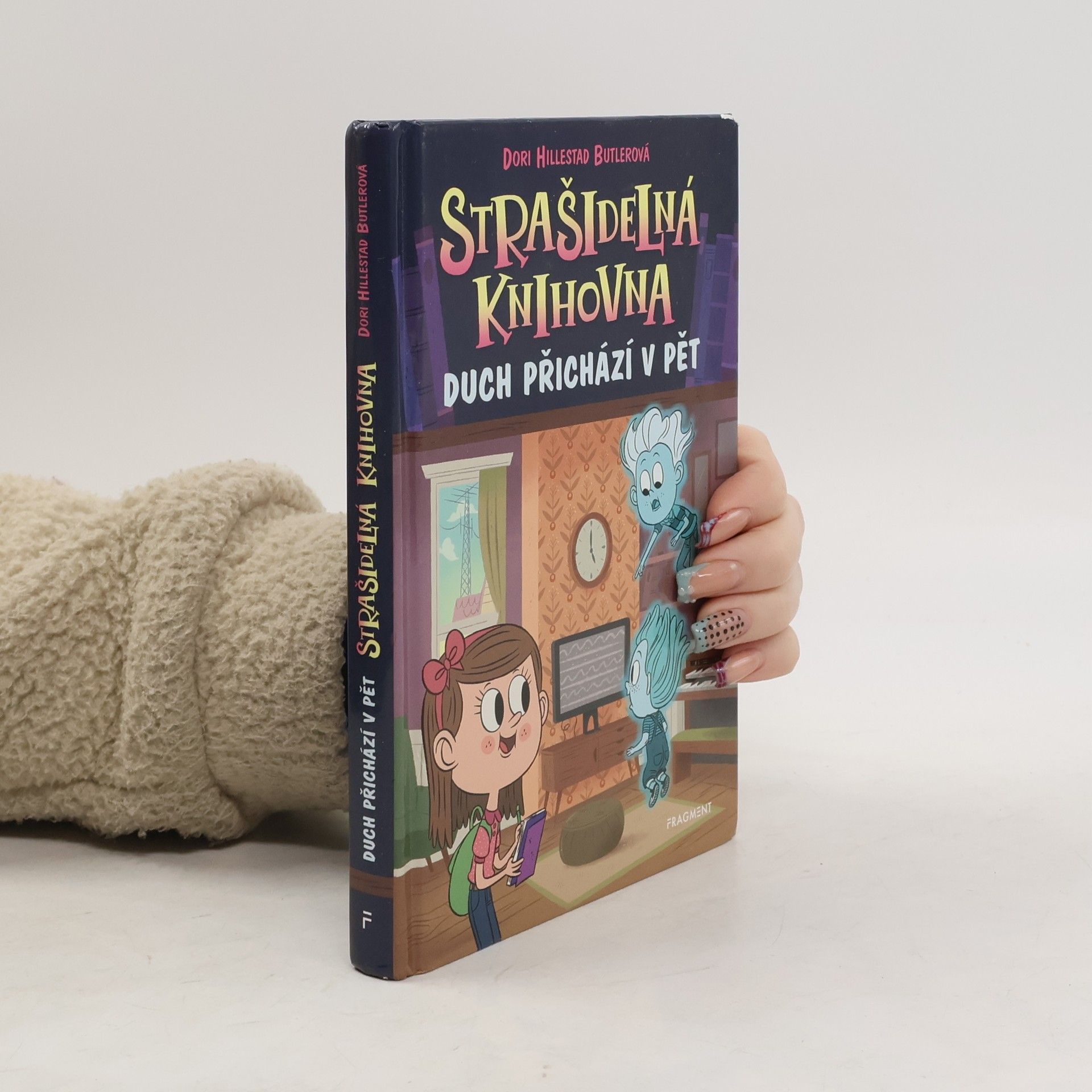 Dori Hillestad Butler Strašidelná knihovna. Duch přichází v pět.
