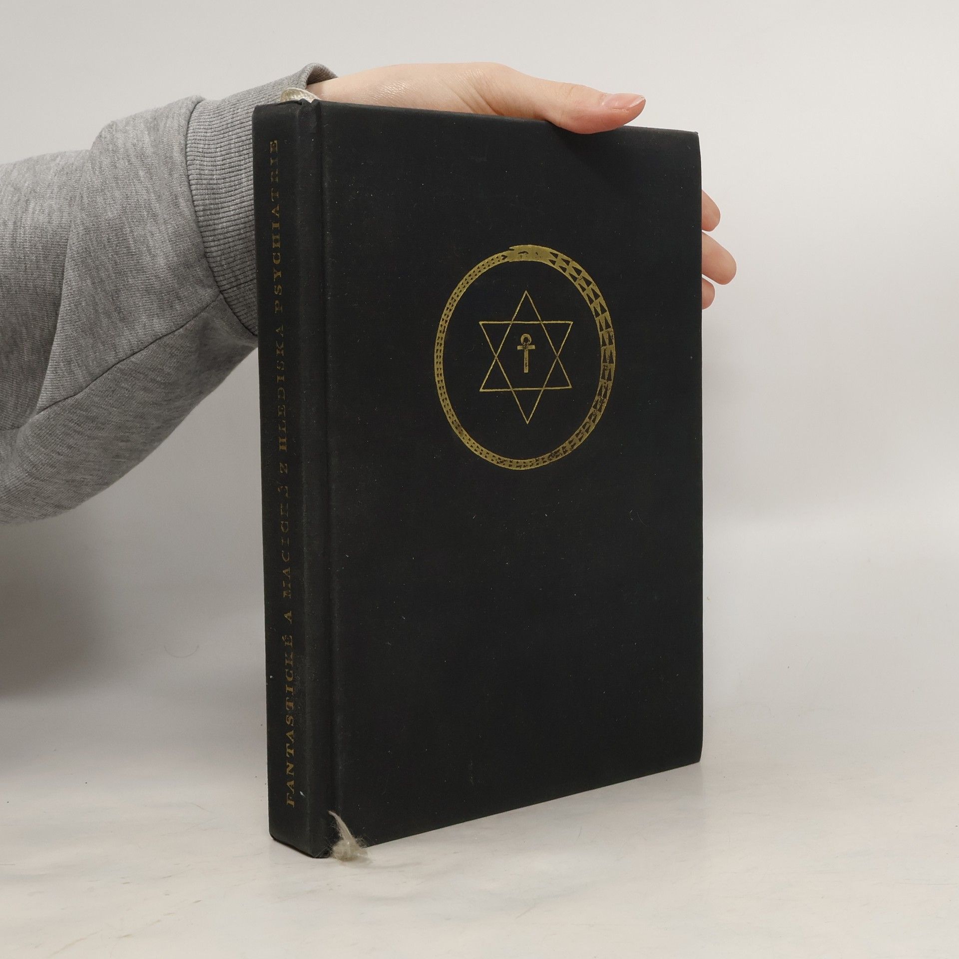 Vladimír Vondráček Fantastické a magické z hlediska psychiatrie