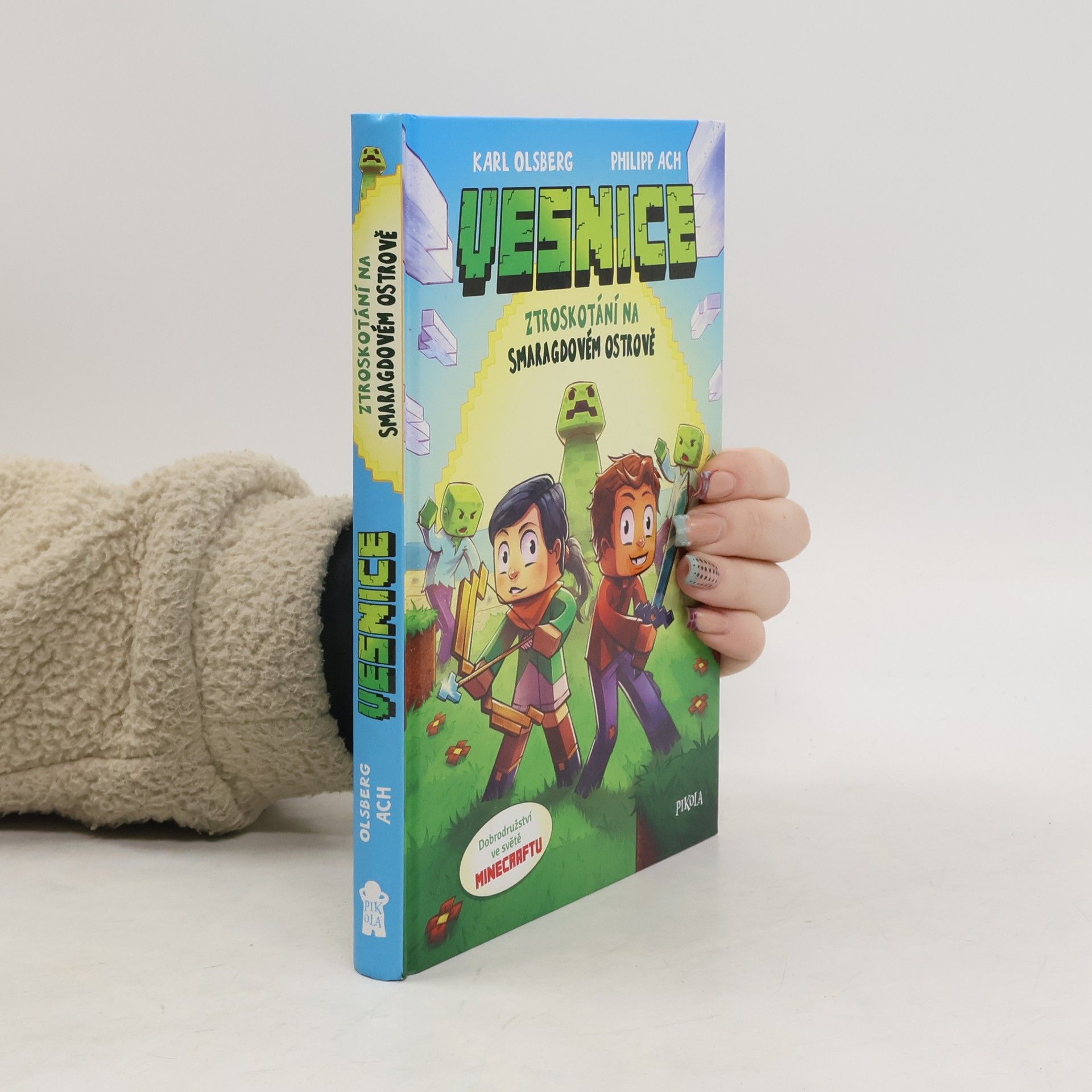 Karl Olsberg Vesnice. Ztroskotání na Smaragdovém ostrově