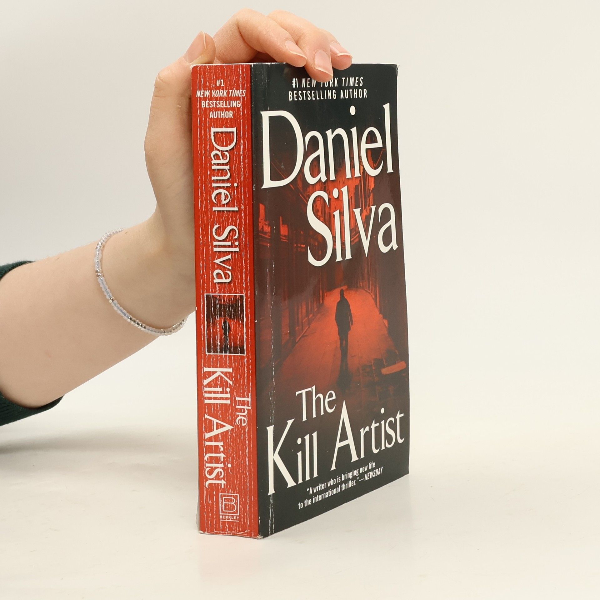Daniel Silva The Kill Artist. Der Auftraggeber, englische Ausgabe