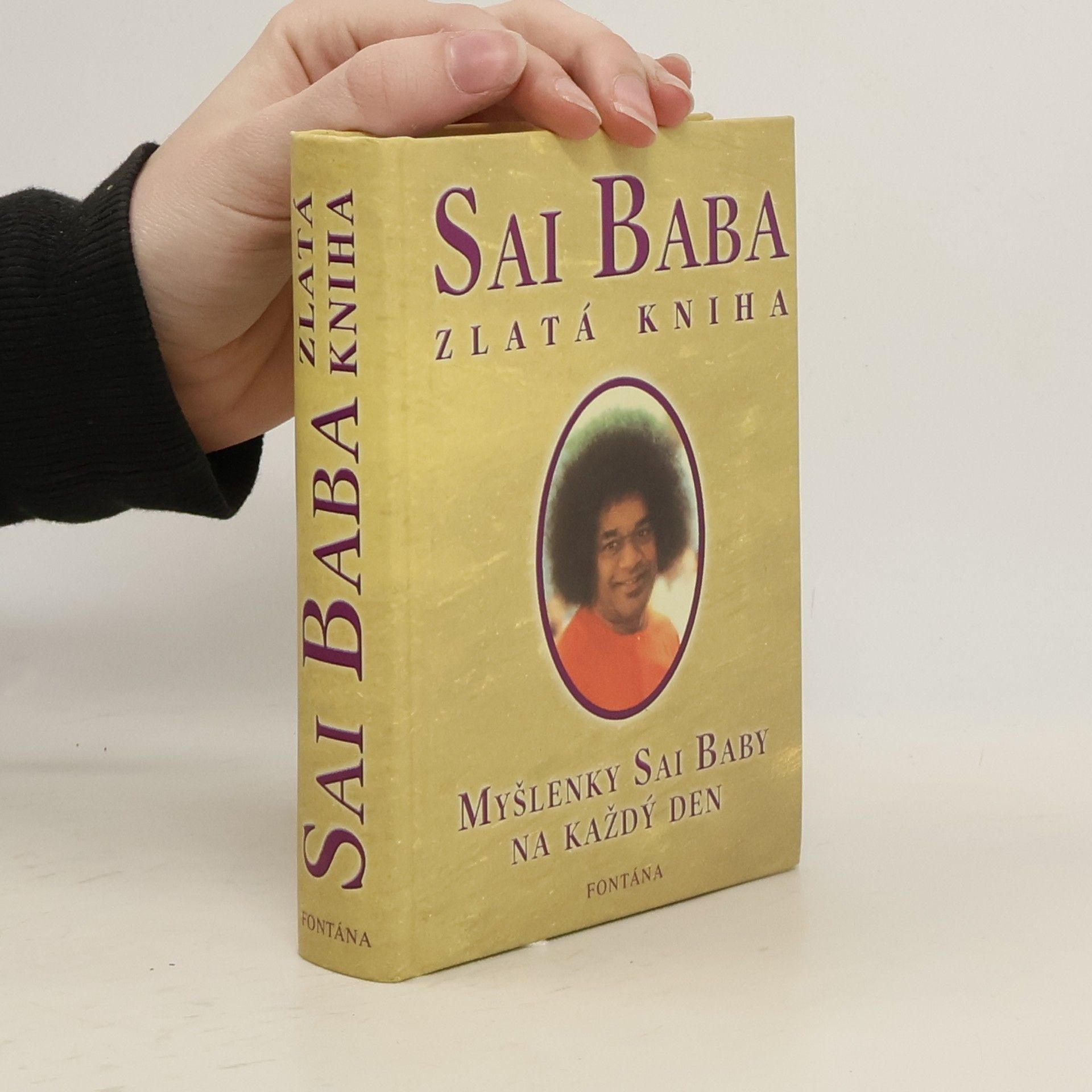 Satjá Saí Baba Zlatá kniha
