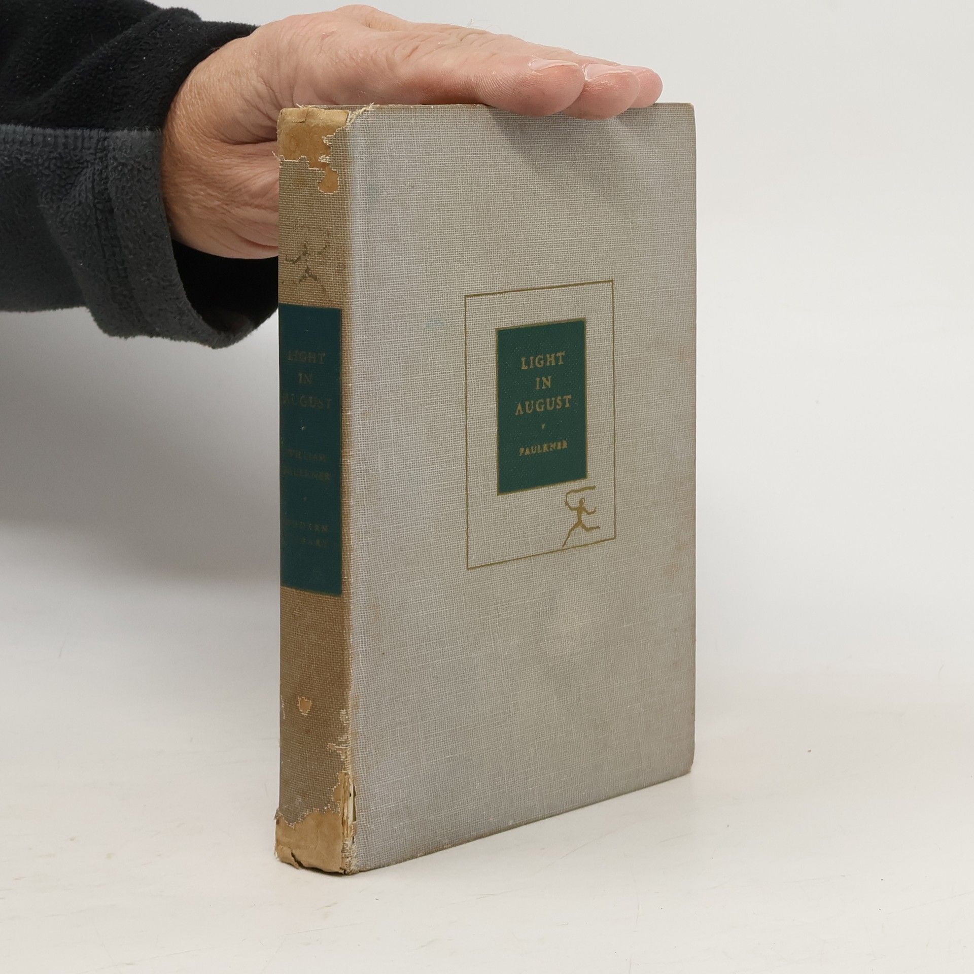 William Faulkner Light in August