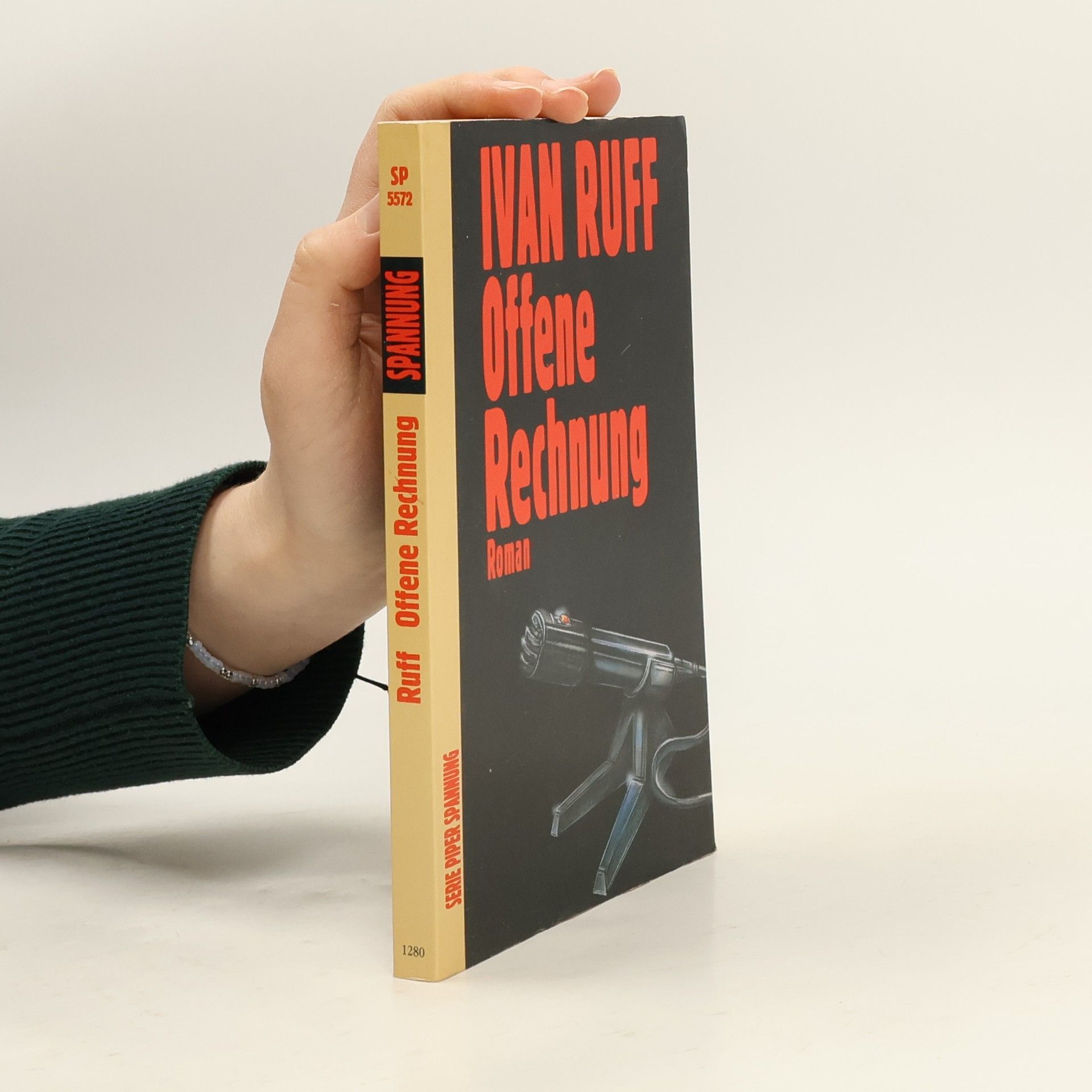 Ivan Ruff Serie Piper Spannung: Offene Rechnung