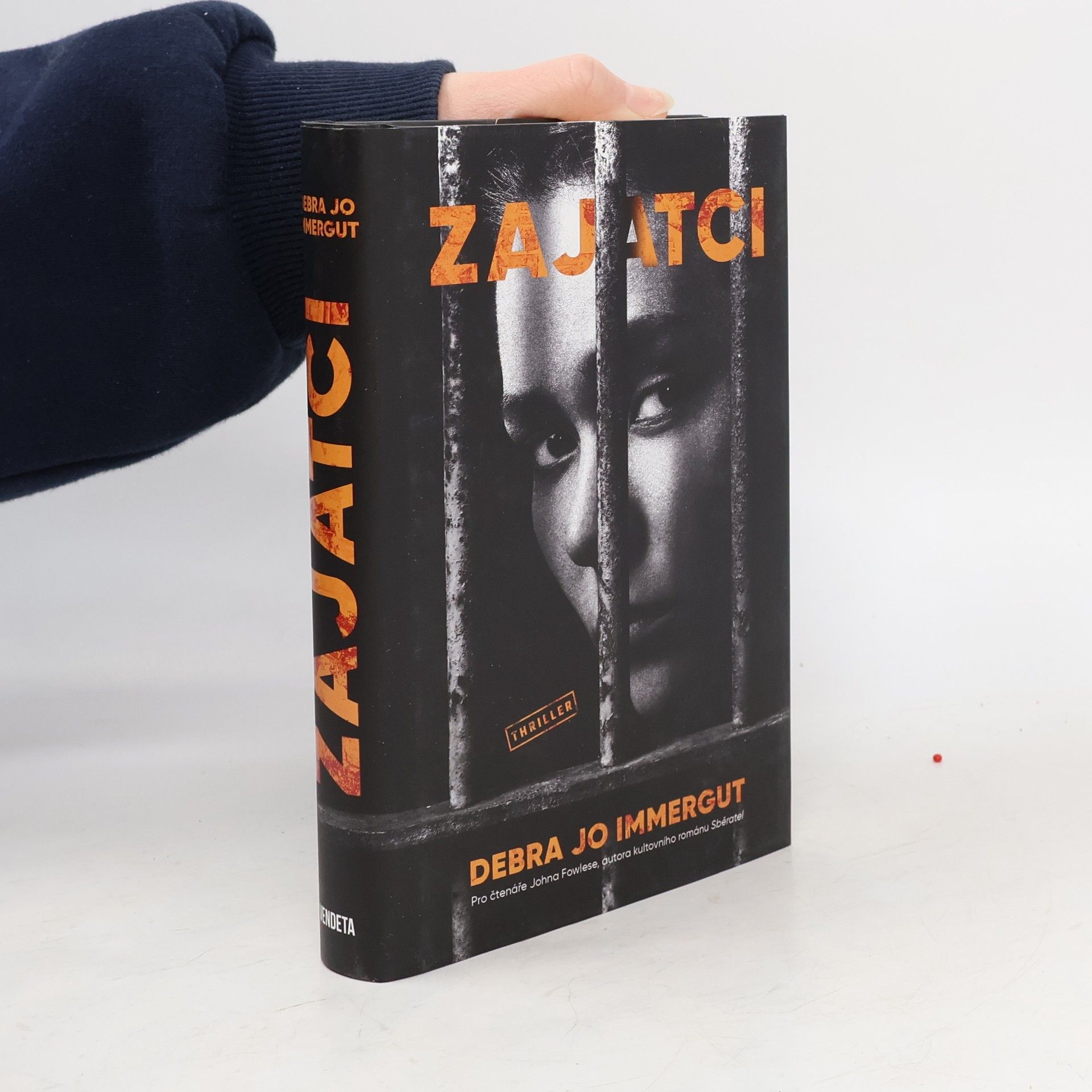 Debra Jo Immergut Zajatci