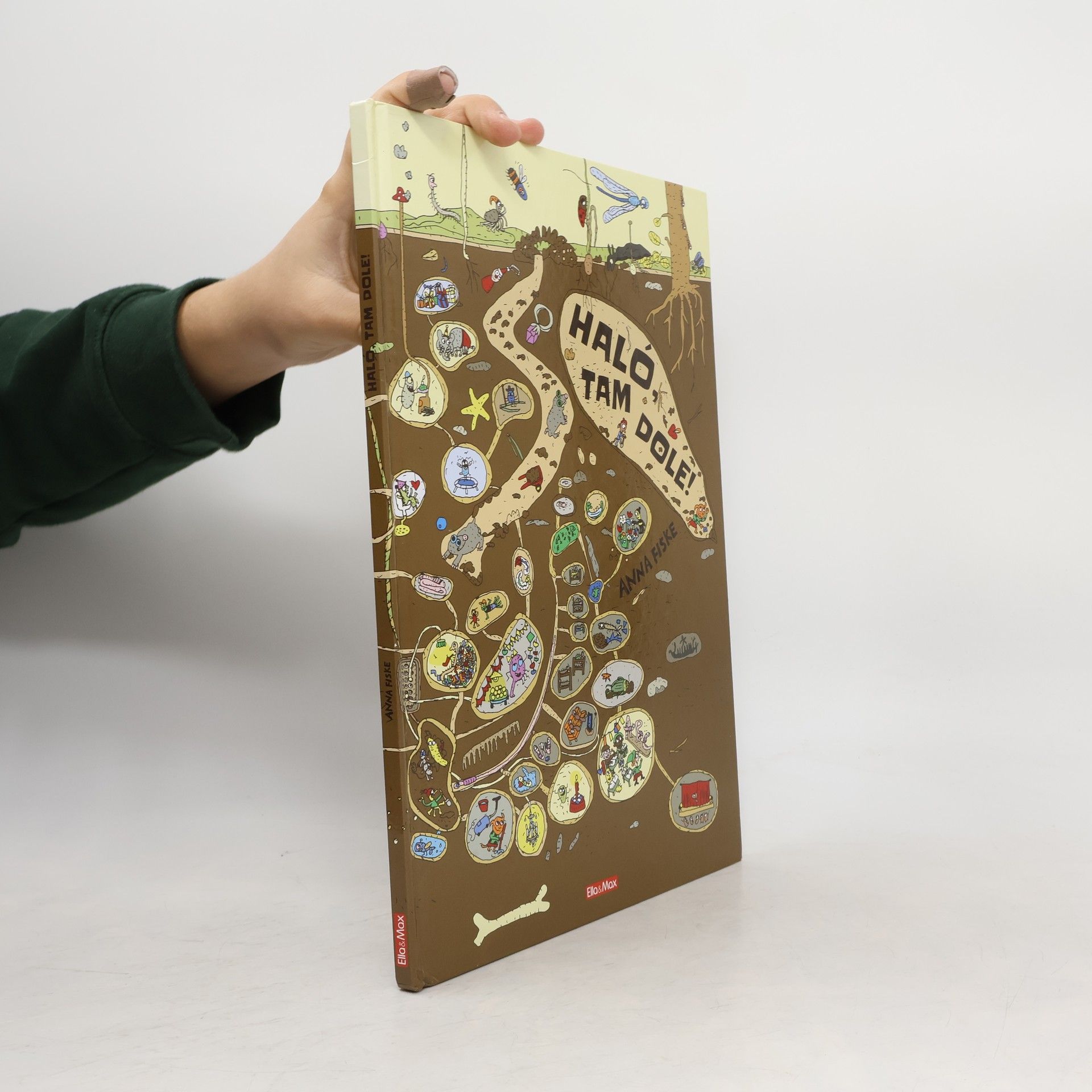 Anna Fiske Haló, tam dole!