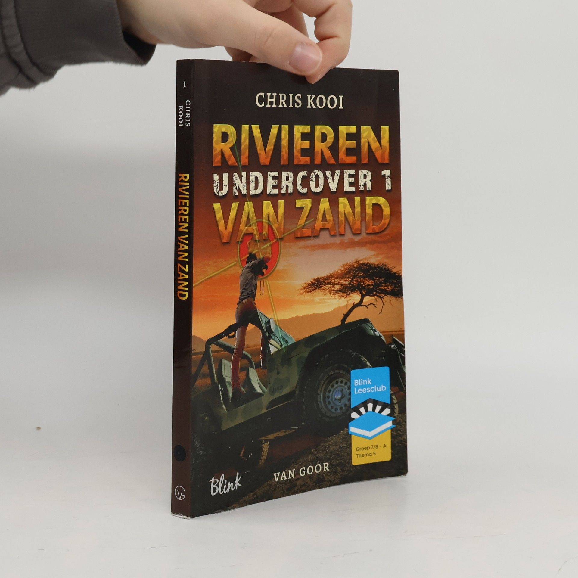 Christine Kooi Rivieren Undercover 1. Van zand
