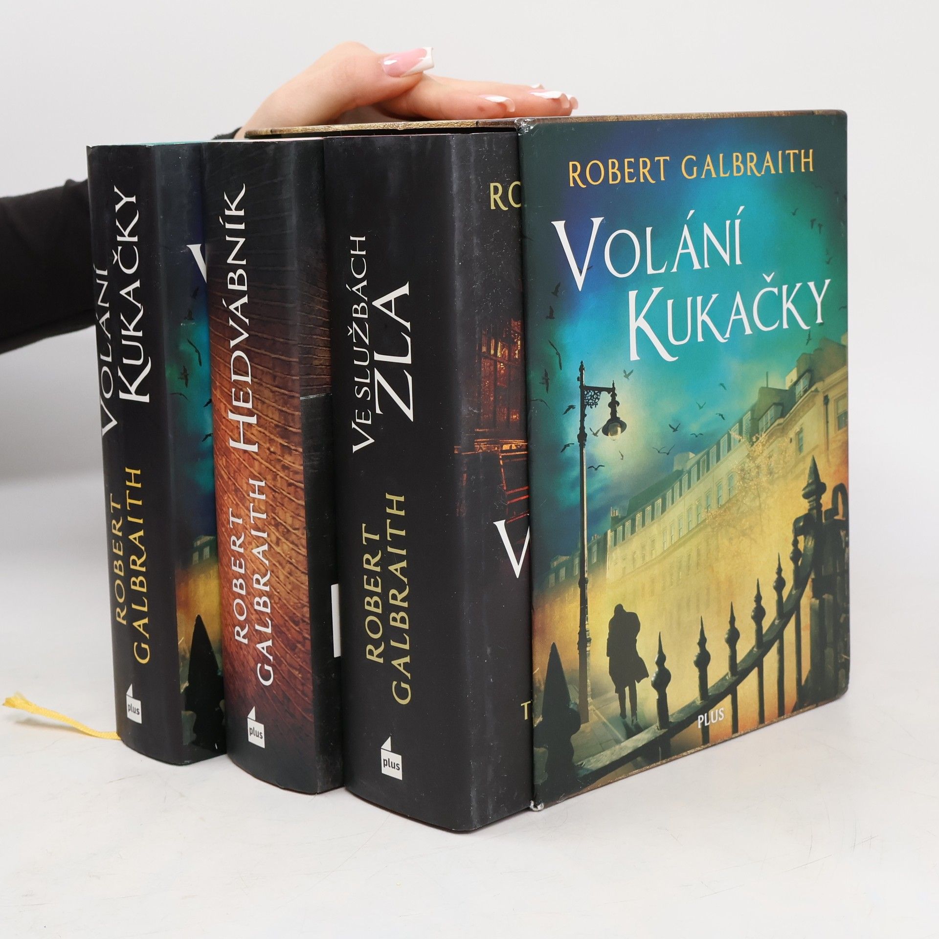 Robert Galbraith Cormoran Strike 1–3 (box)