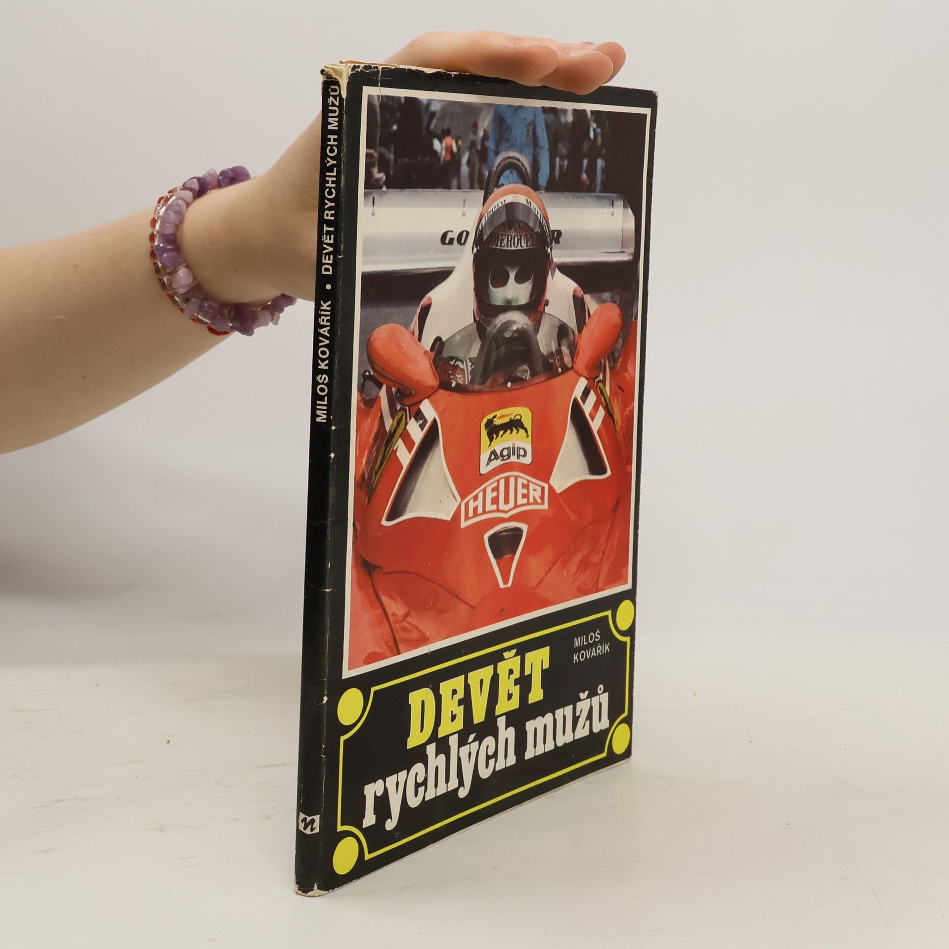 Devět rychlých mužů