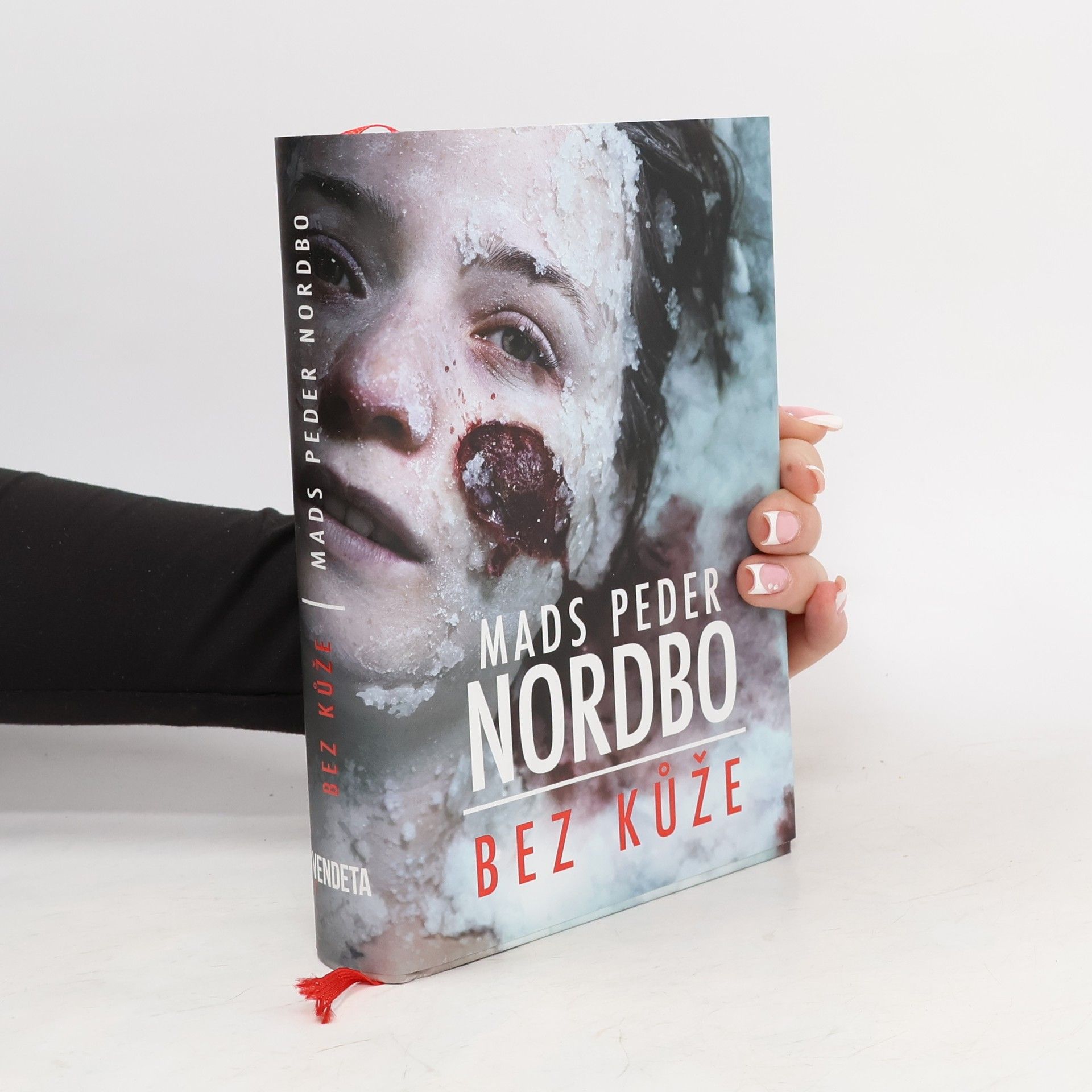 Mads Peder Nordbo Bez kůže