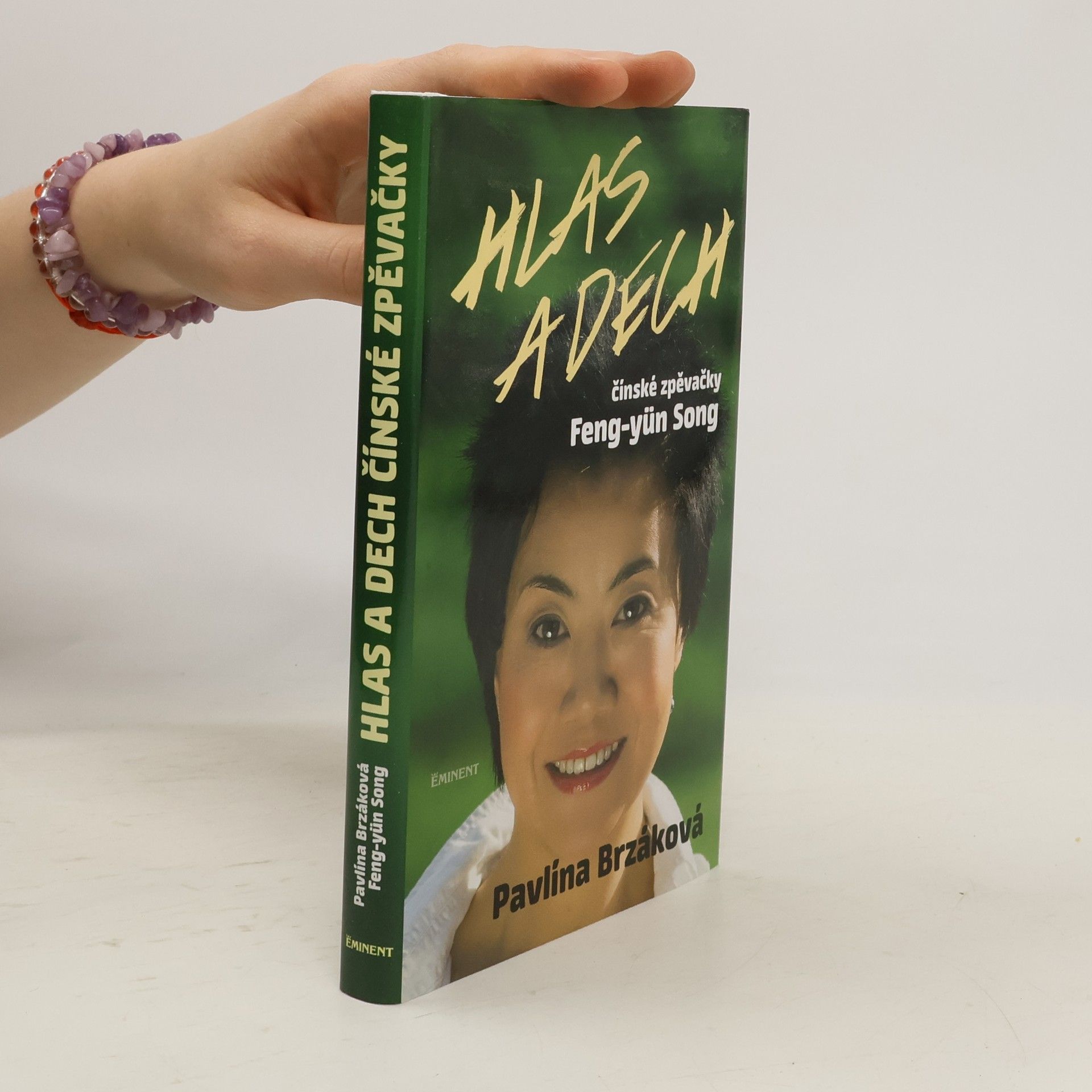 Pavlína Brzáková Hlas a dech čínské zpěvačky Feng-yün Song