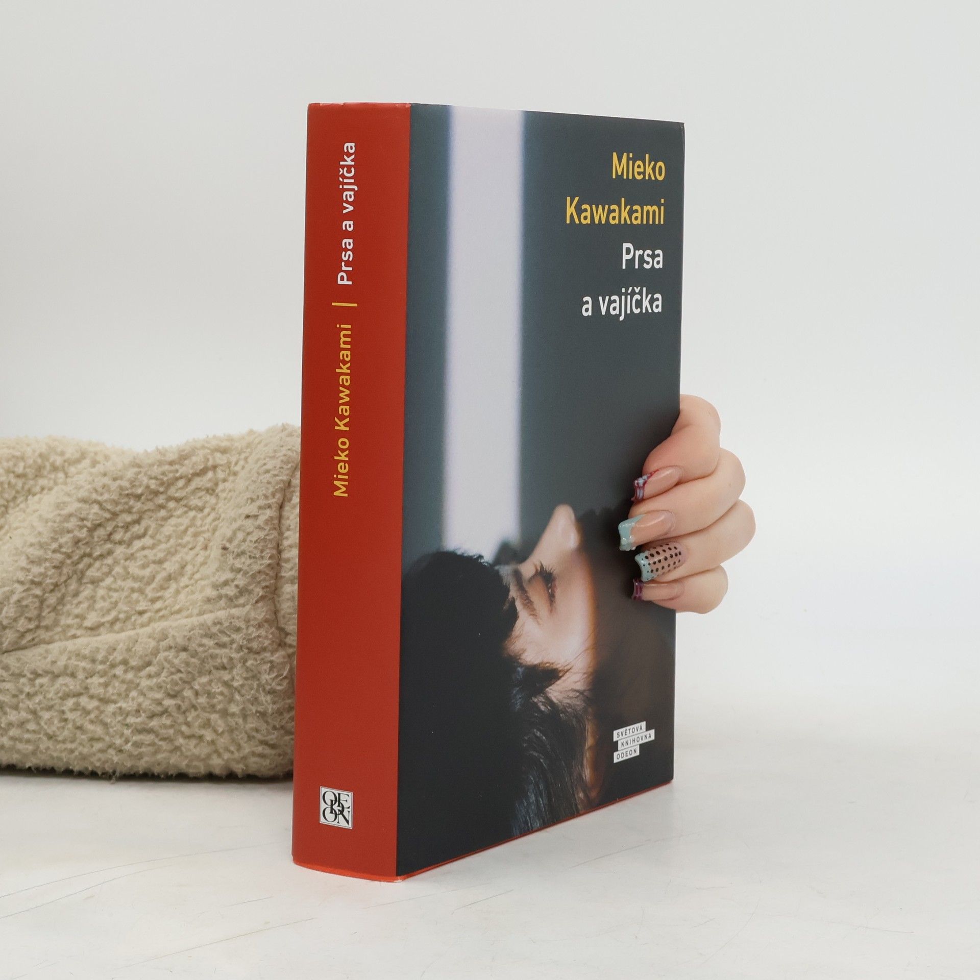 Mieko Kawakami Prsa a vajíčka