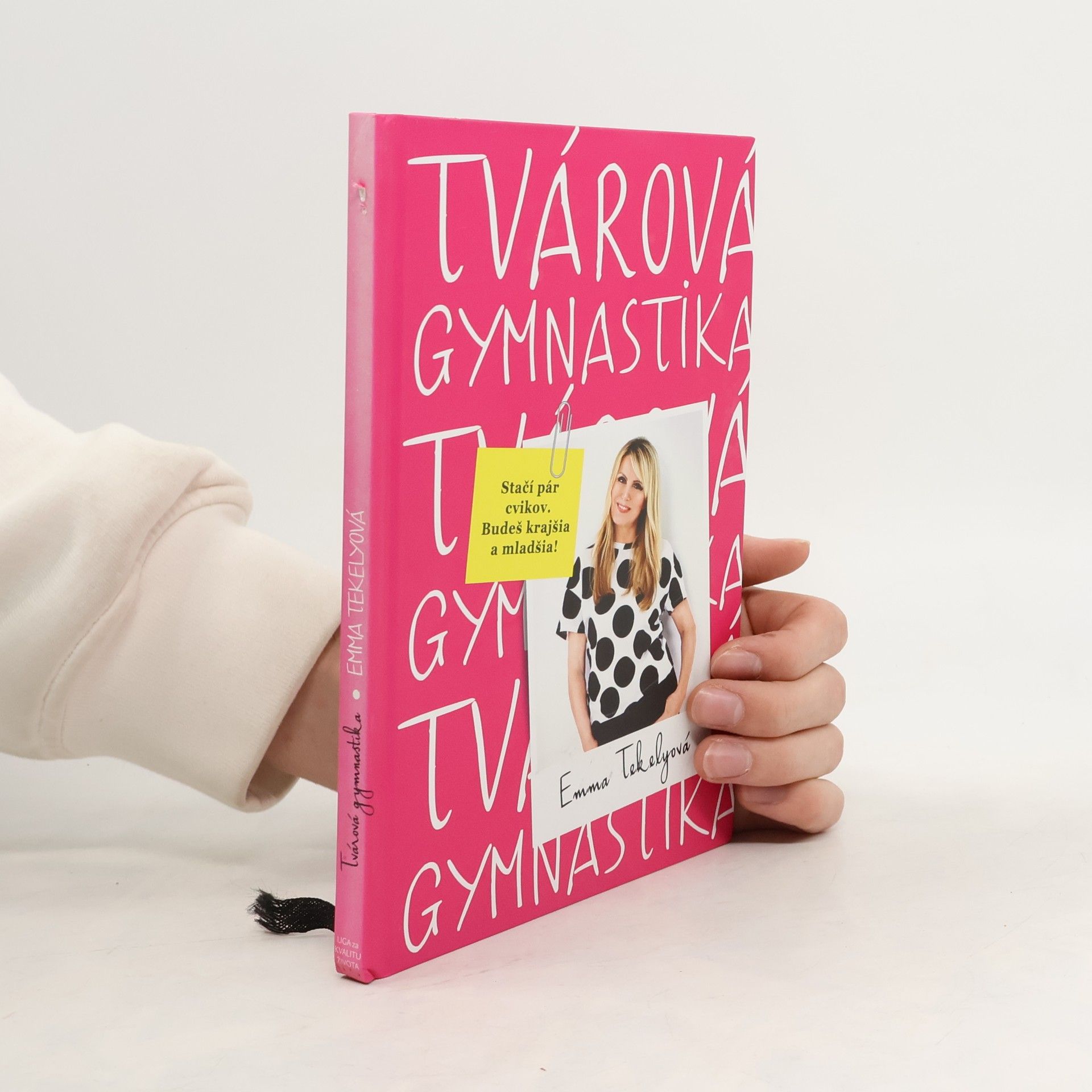 Emma Tekelyová Tvárová gymnastika
