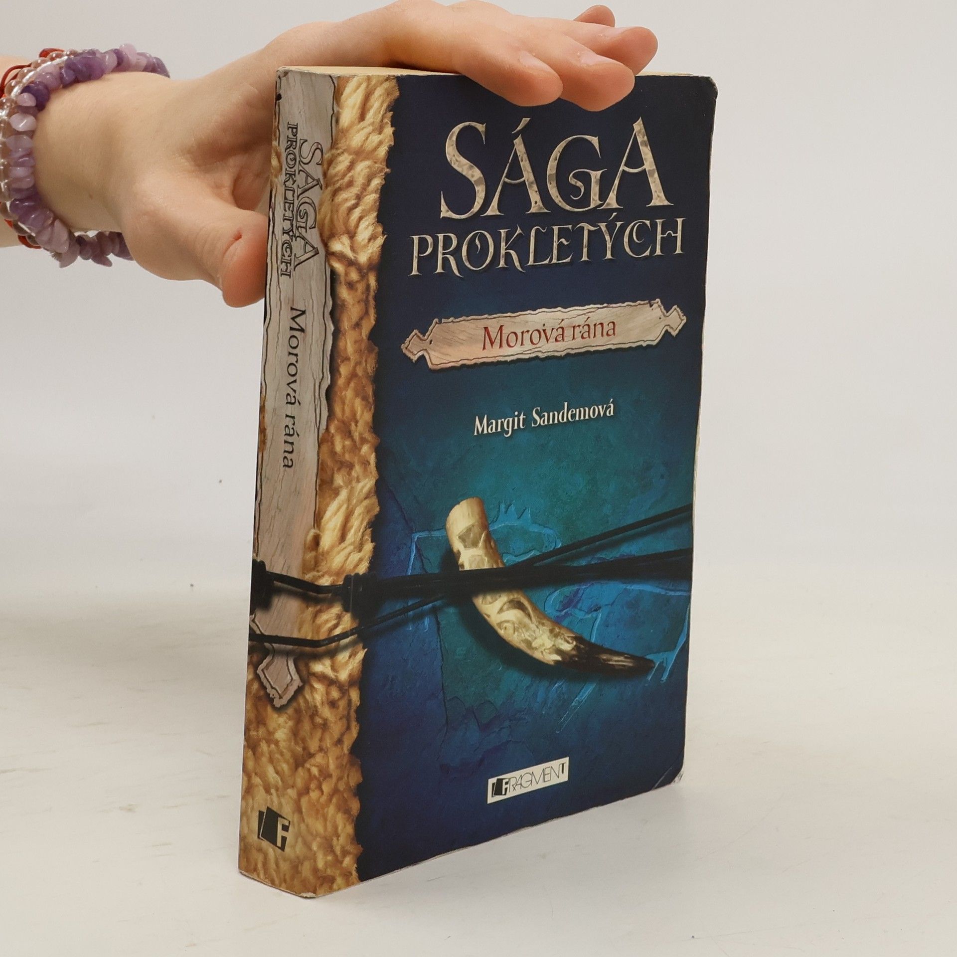 Margit Sandemo Morová rána. Sága Prokletých