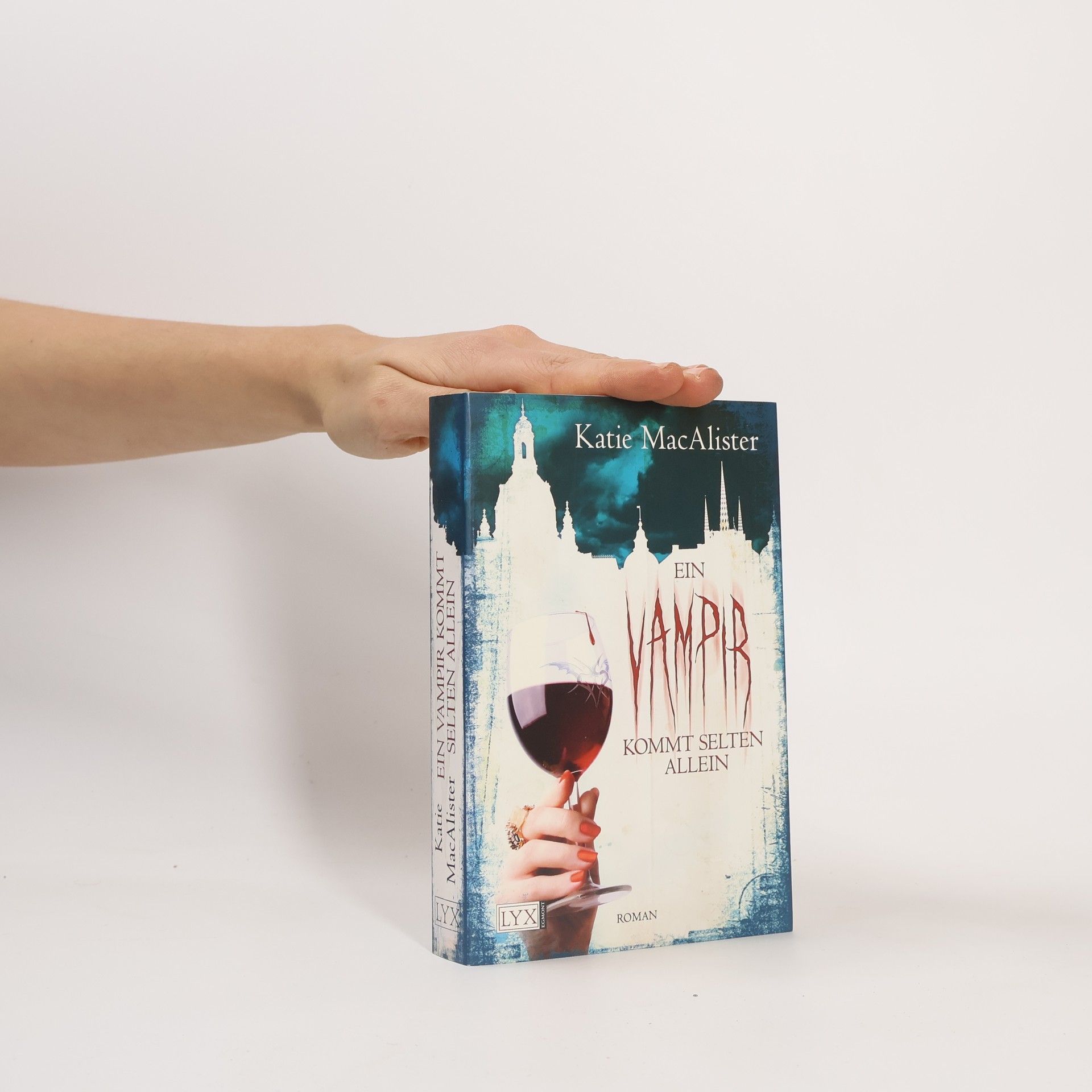 Katie MacAlister Ein Vampir kommt selten allein