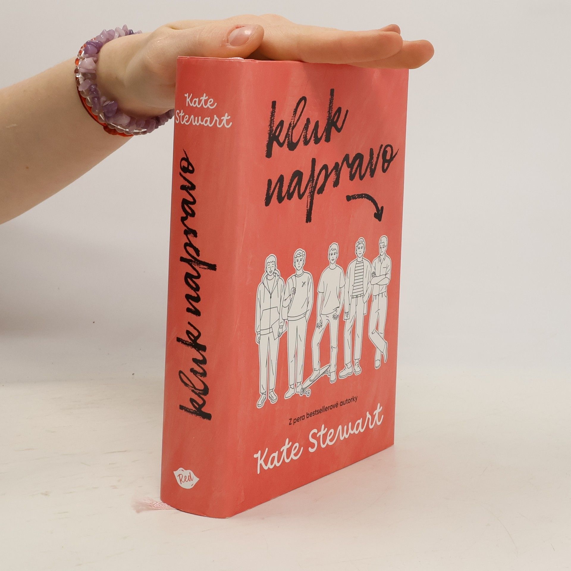 Kate Stewart Kluk napravo