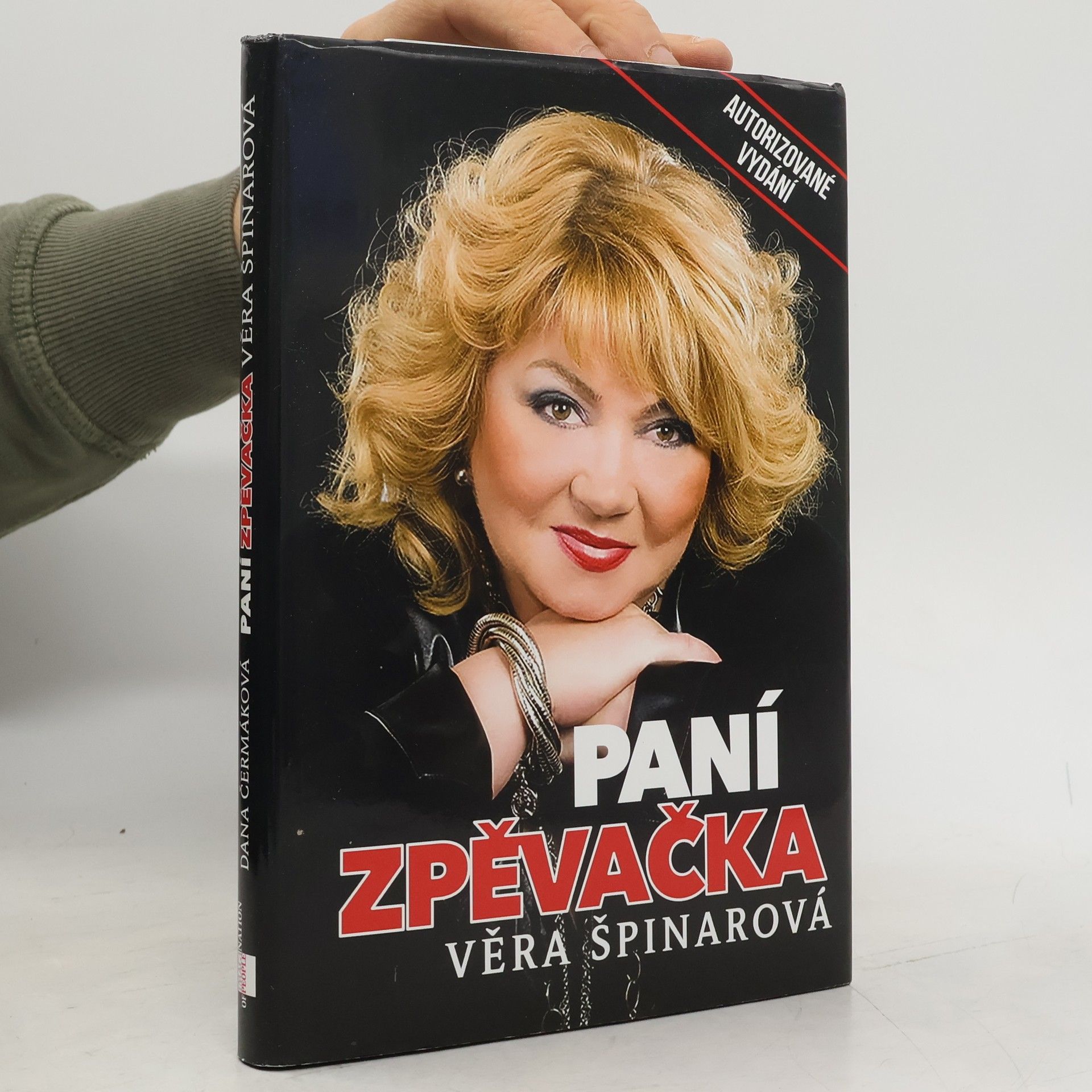 Paní zpěvačka Věra Špinarová