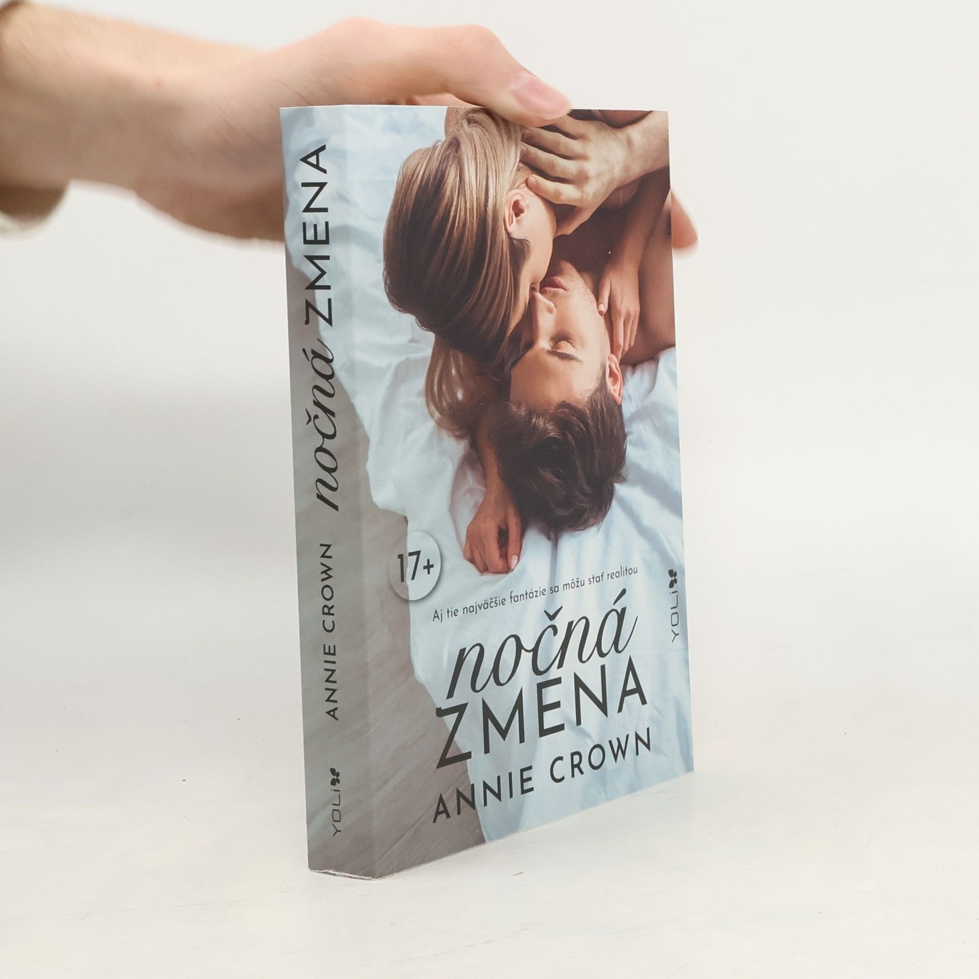 Annie Crown Nočná zmena