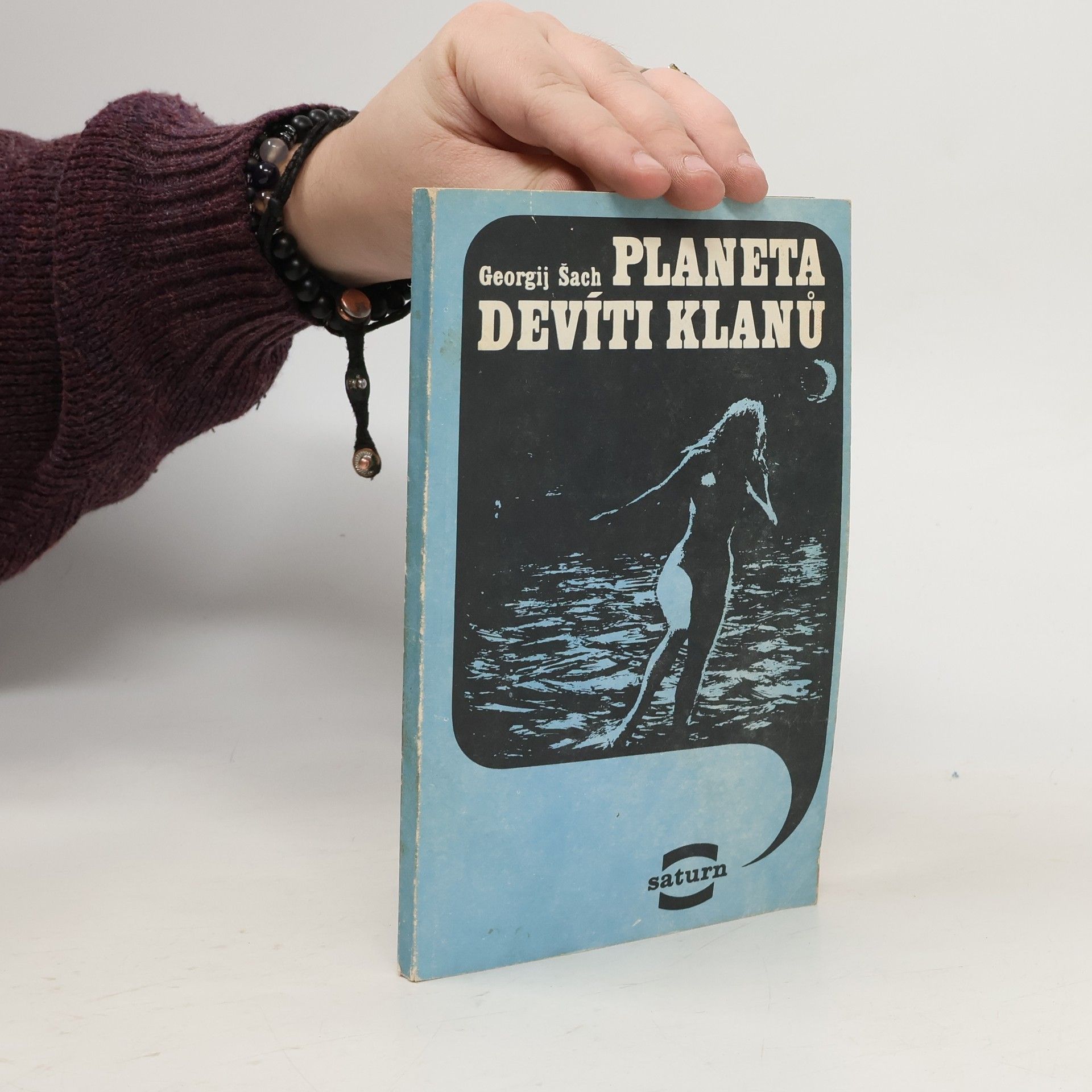 Planeta devíti klanů