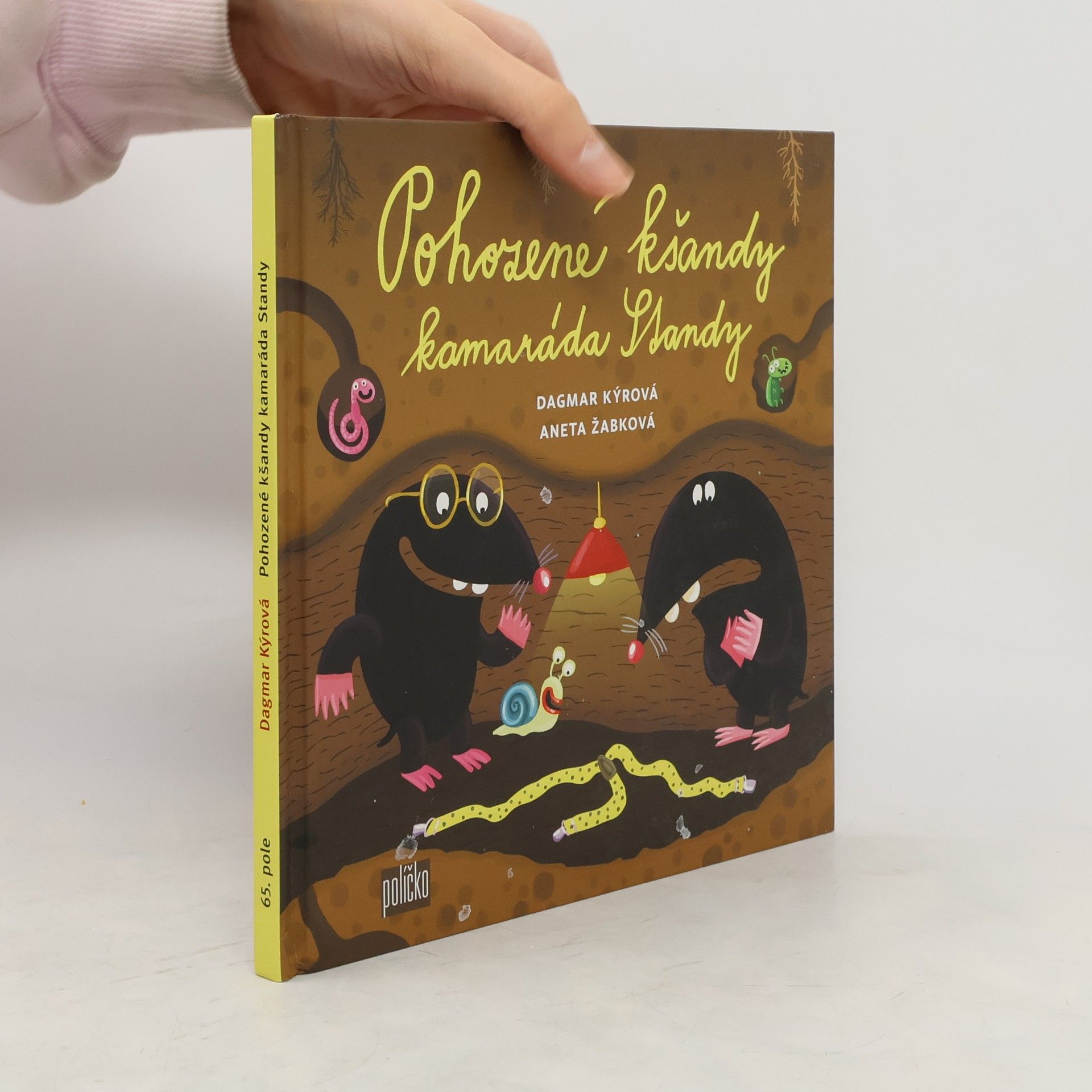 Pohozené kšandy kamaráda Standy