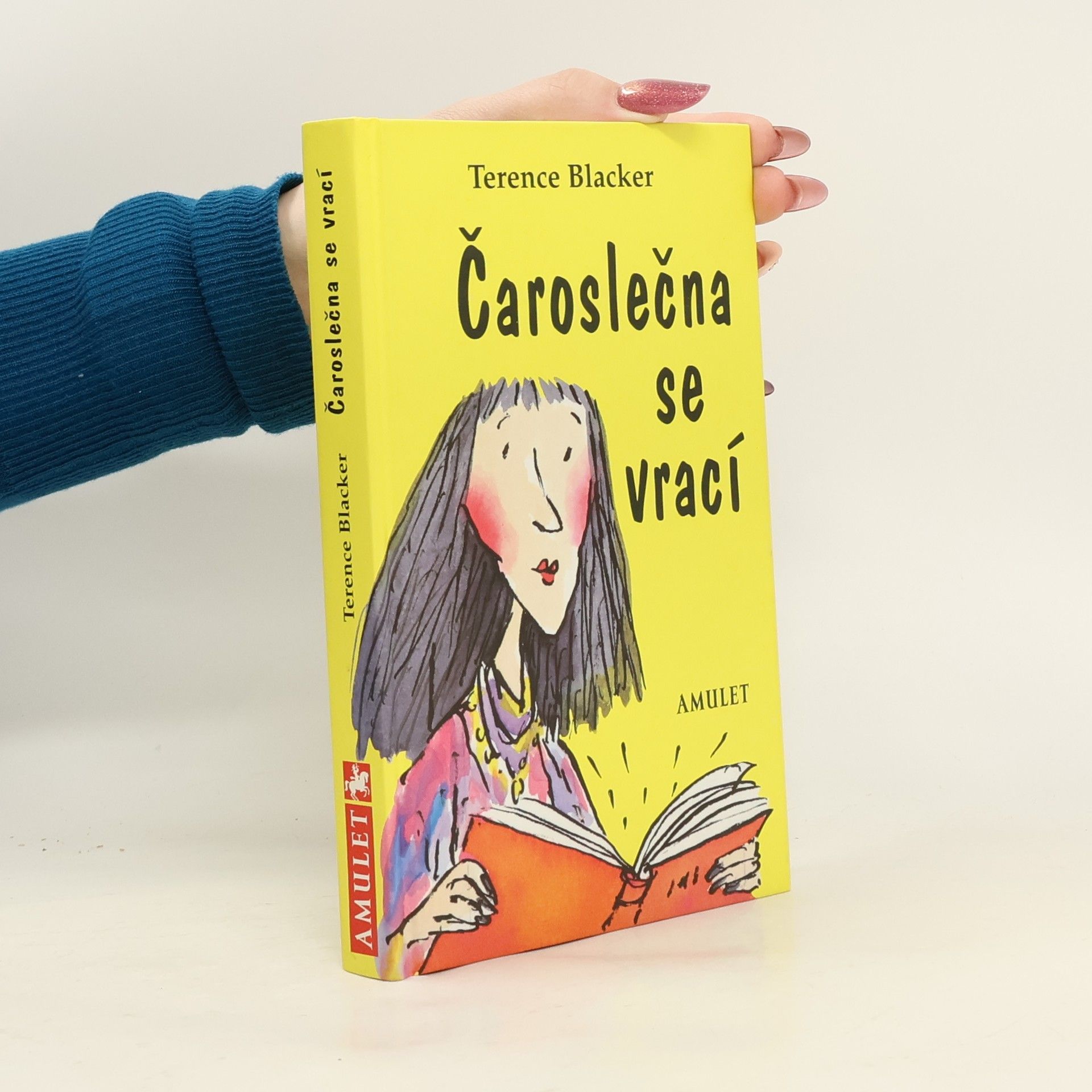 Čaroslečna se vrací