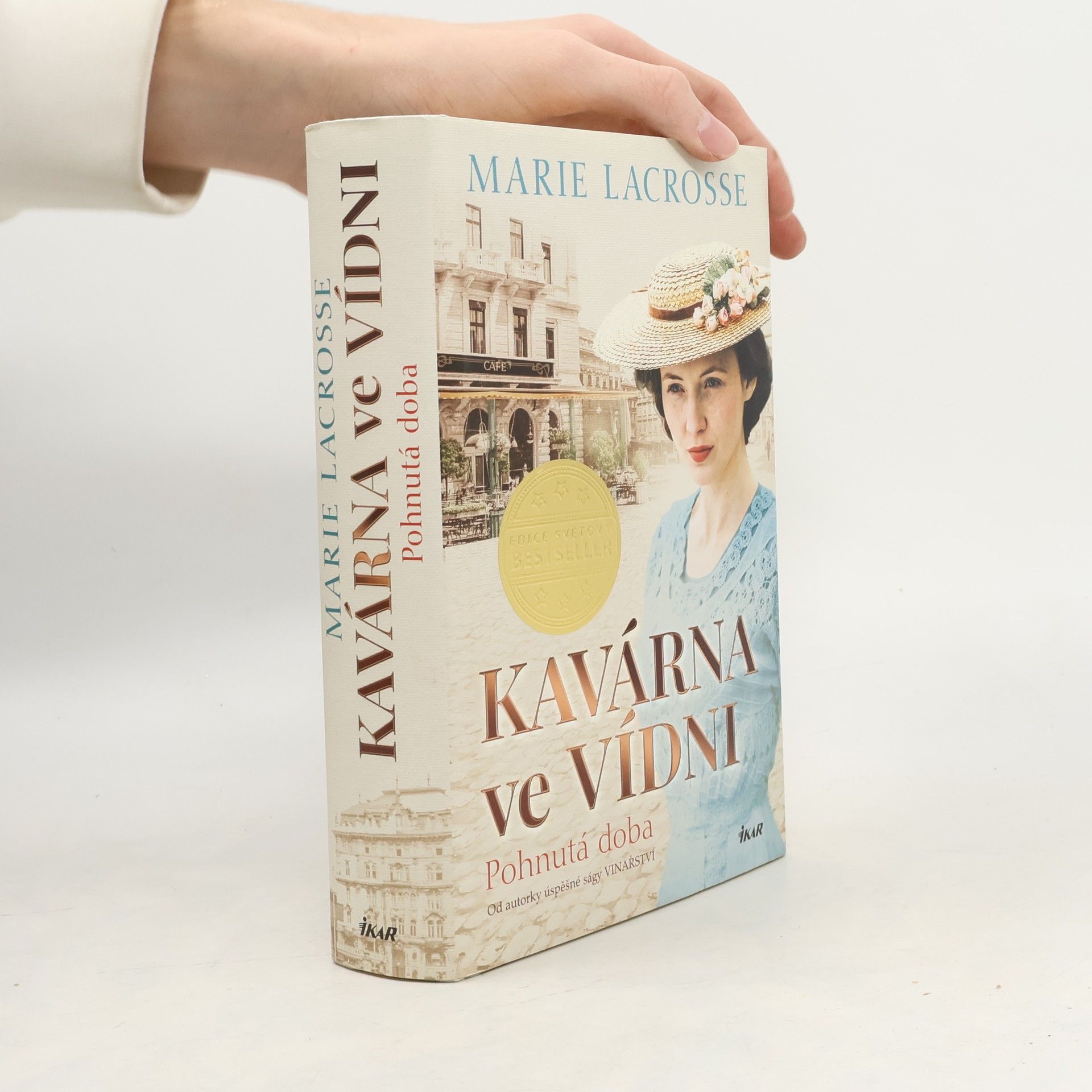 Marie Lacrosse Kavárna ve Vídni. Pohnutá doba