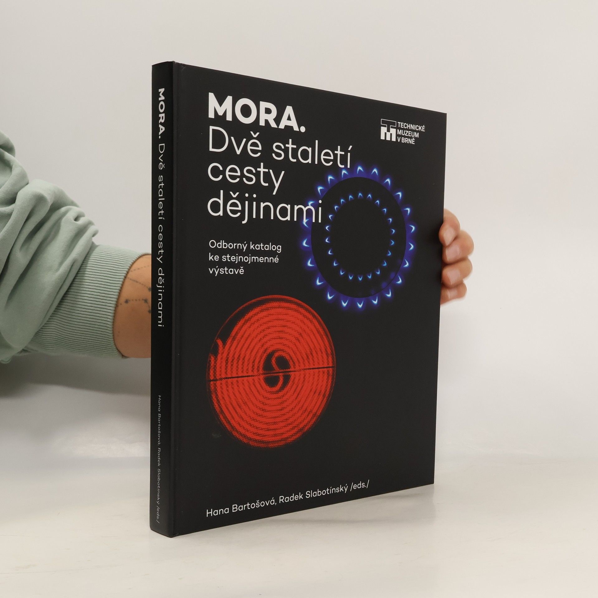 Hana Bartošová Mora. Dvě staletí cesty dějinami