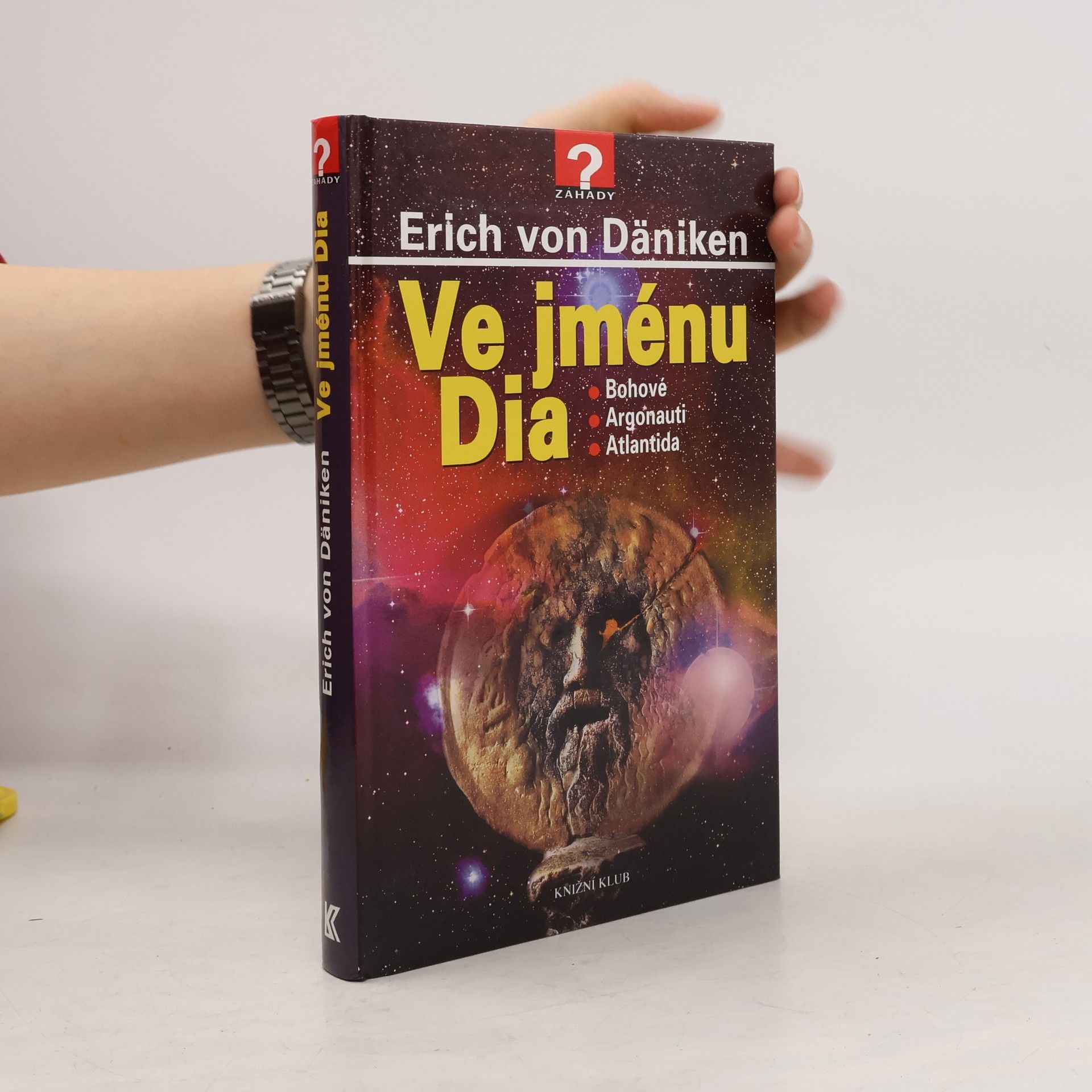 Erich von Däniken Ve jménu Dia