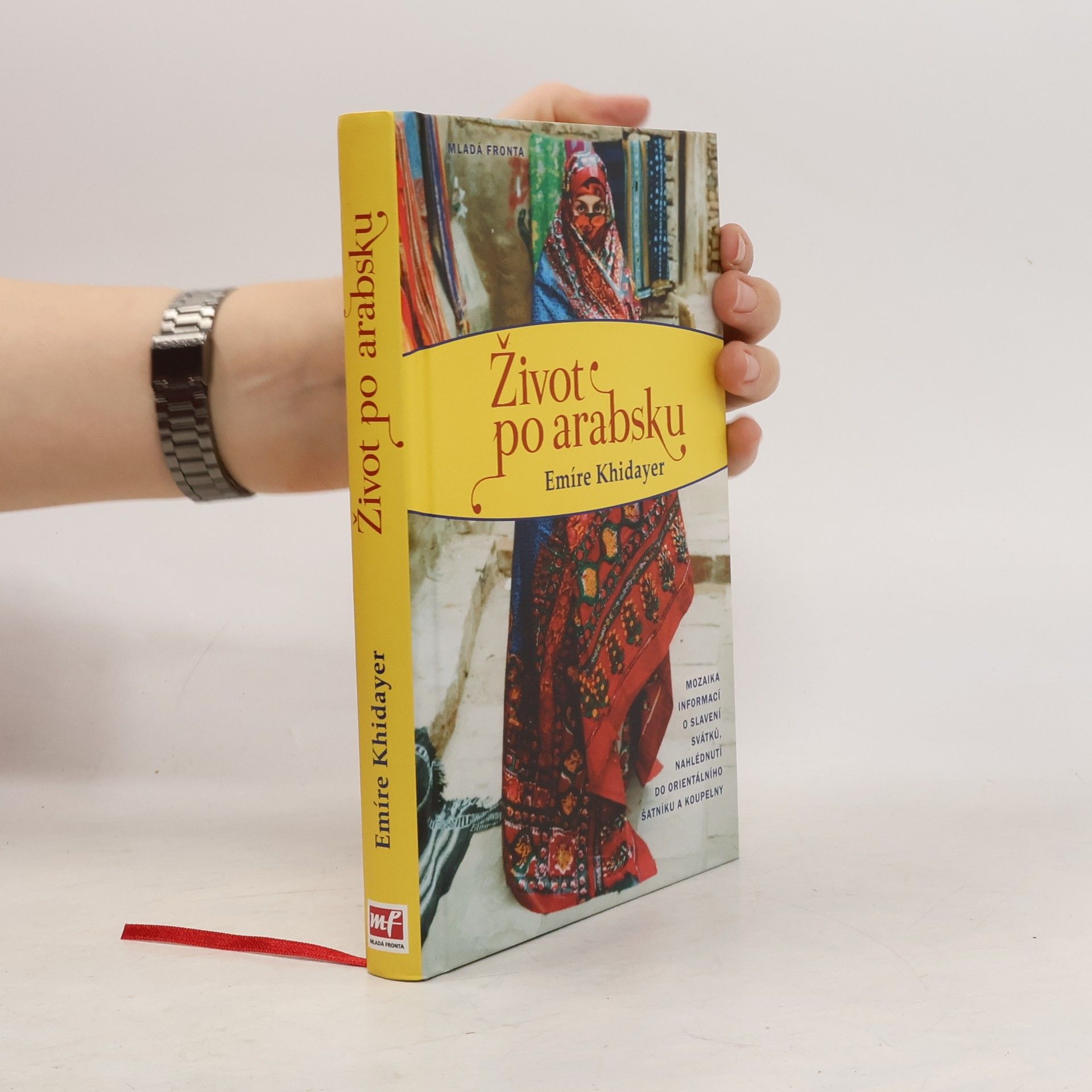 Emíre Khidayer Život po arabsku