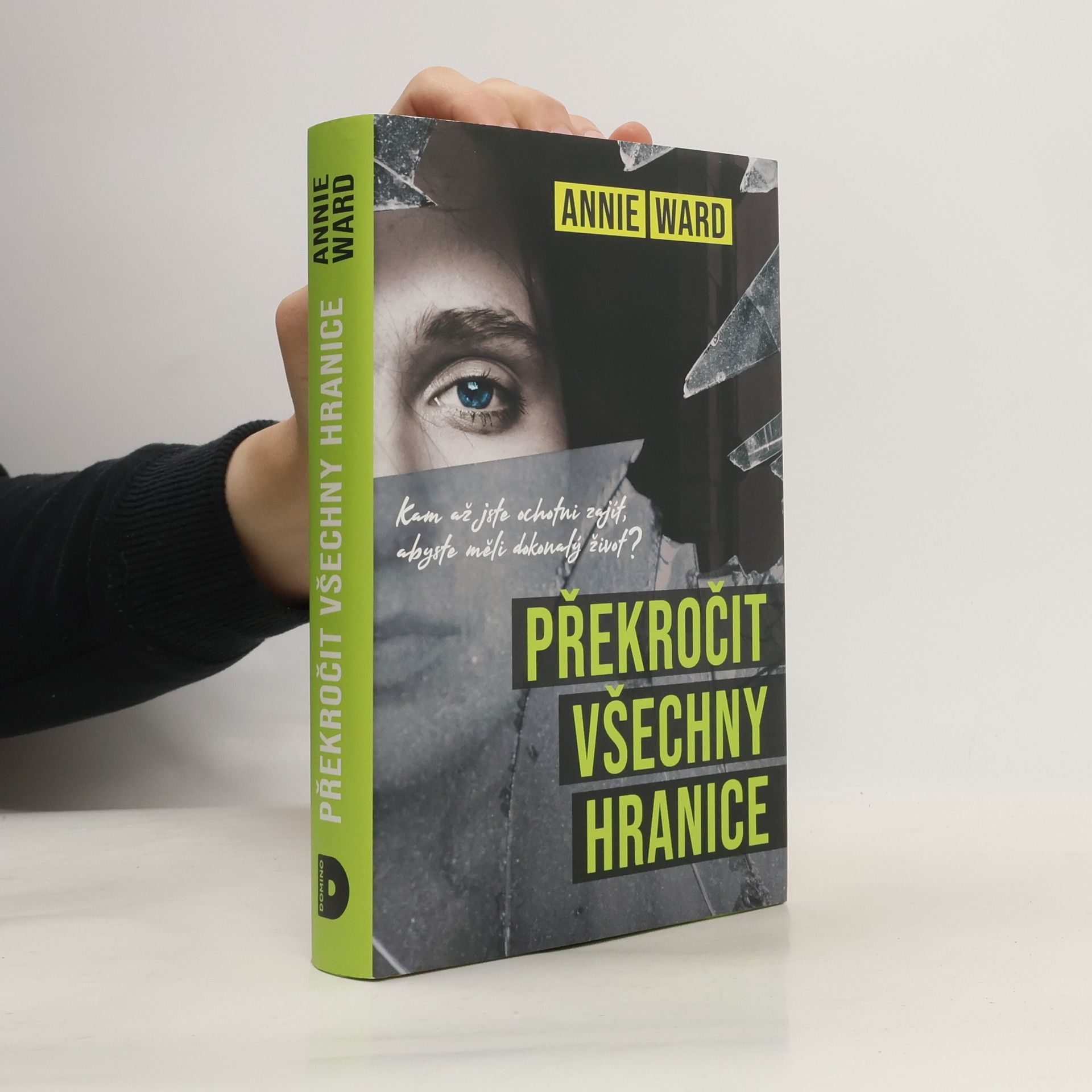 Annie Nigh Ward Překročit všechny hranice