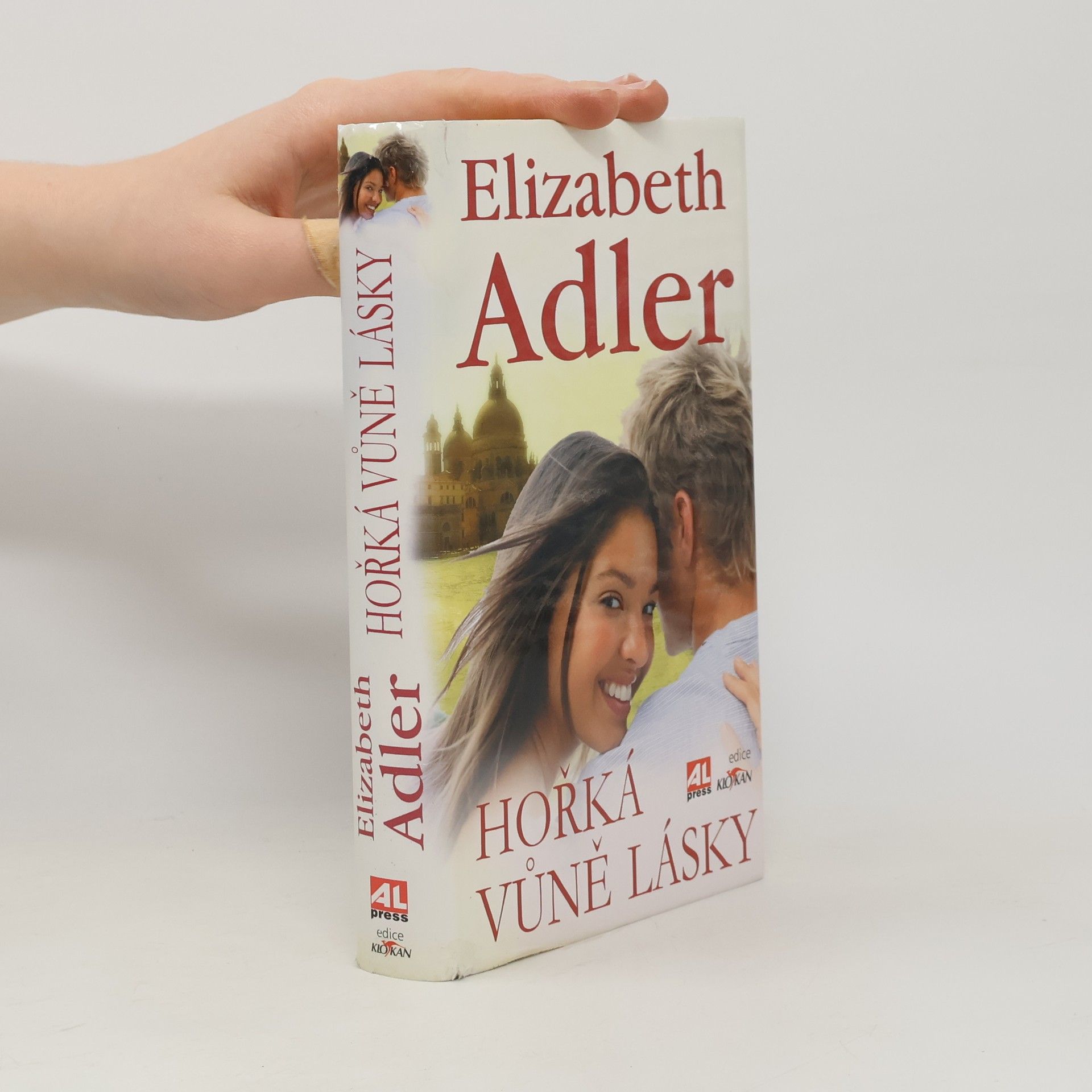 Elizabeth Adler Hořká vůně lásky