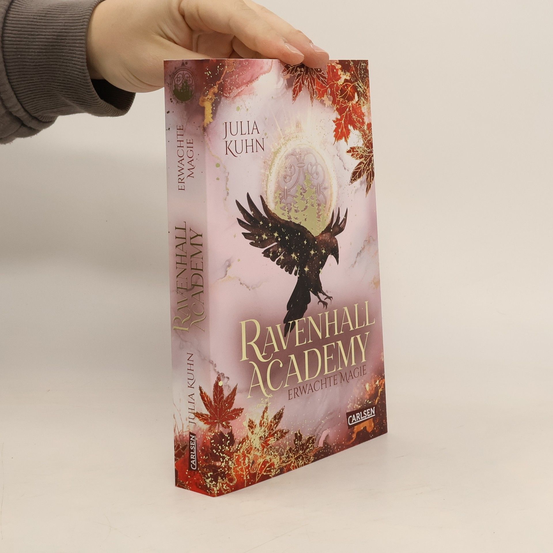 Julia Kuhn Ravenhall Academy 2: Erwachte Magie