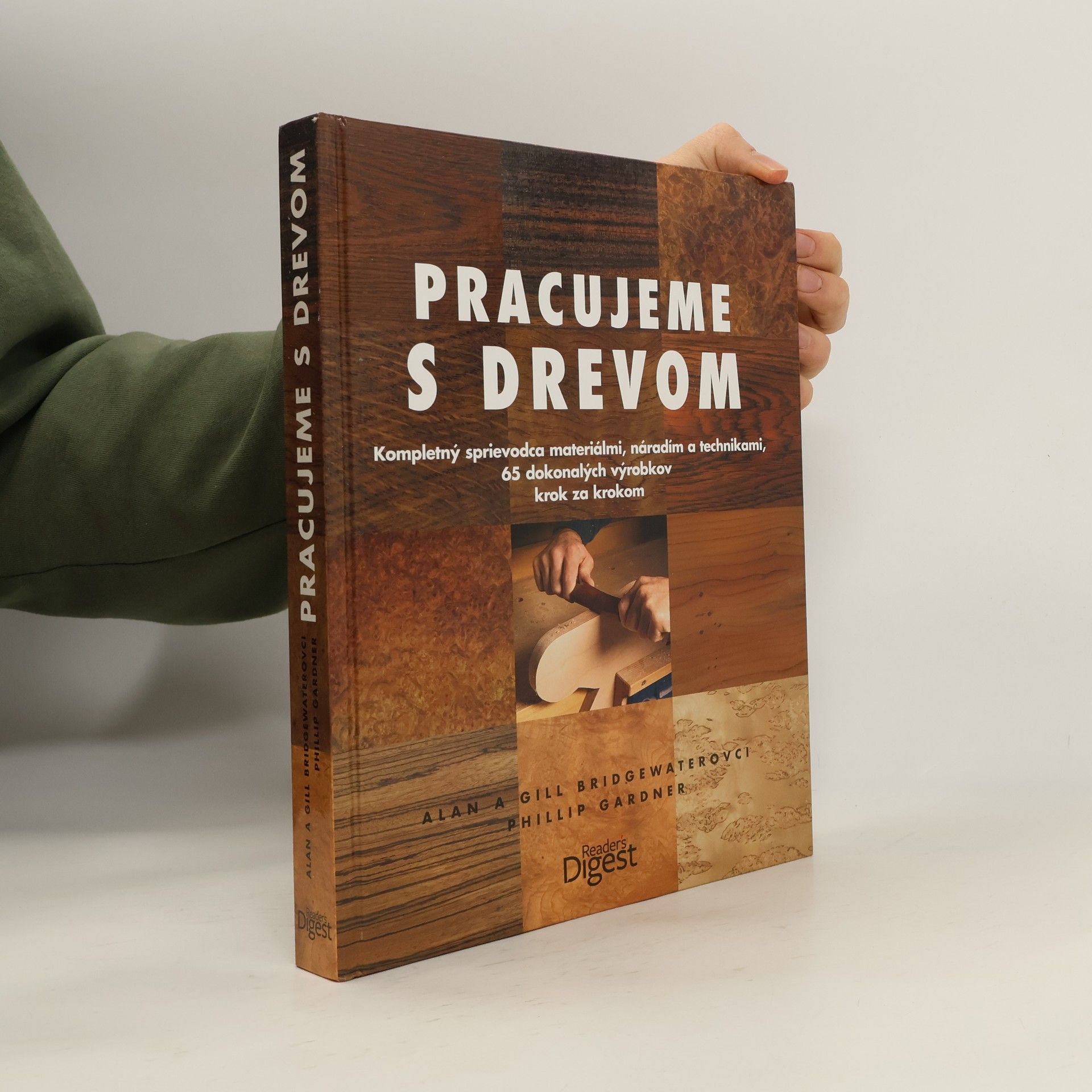 Collectif d'auteurs Pracujeme s drevom