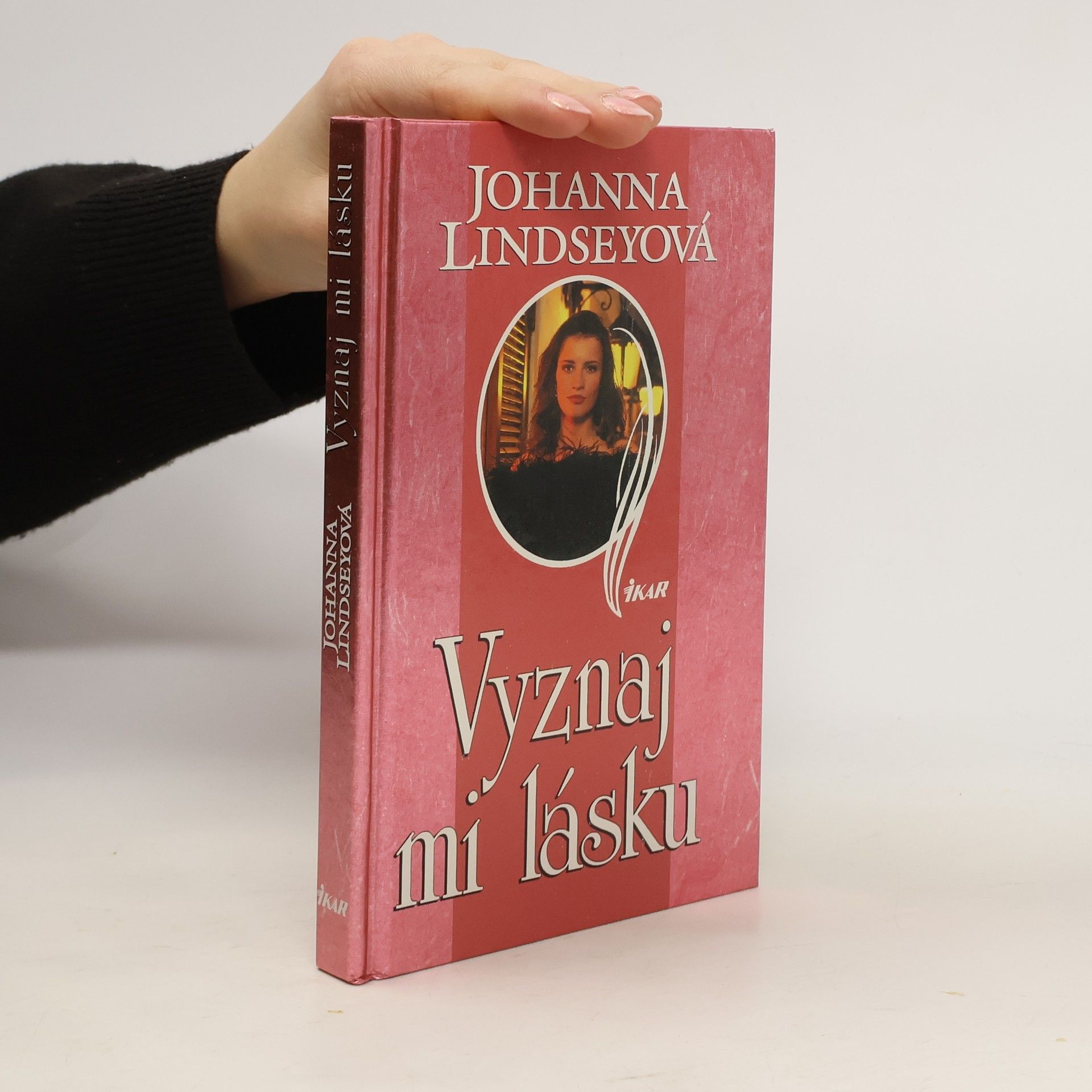 Johanna Lindsey Vyznaj mi lásku