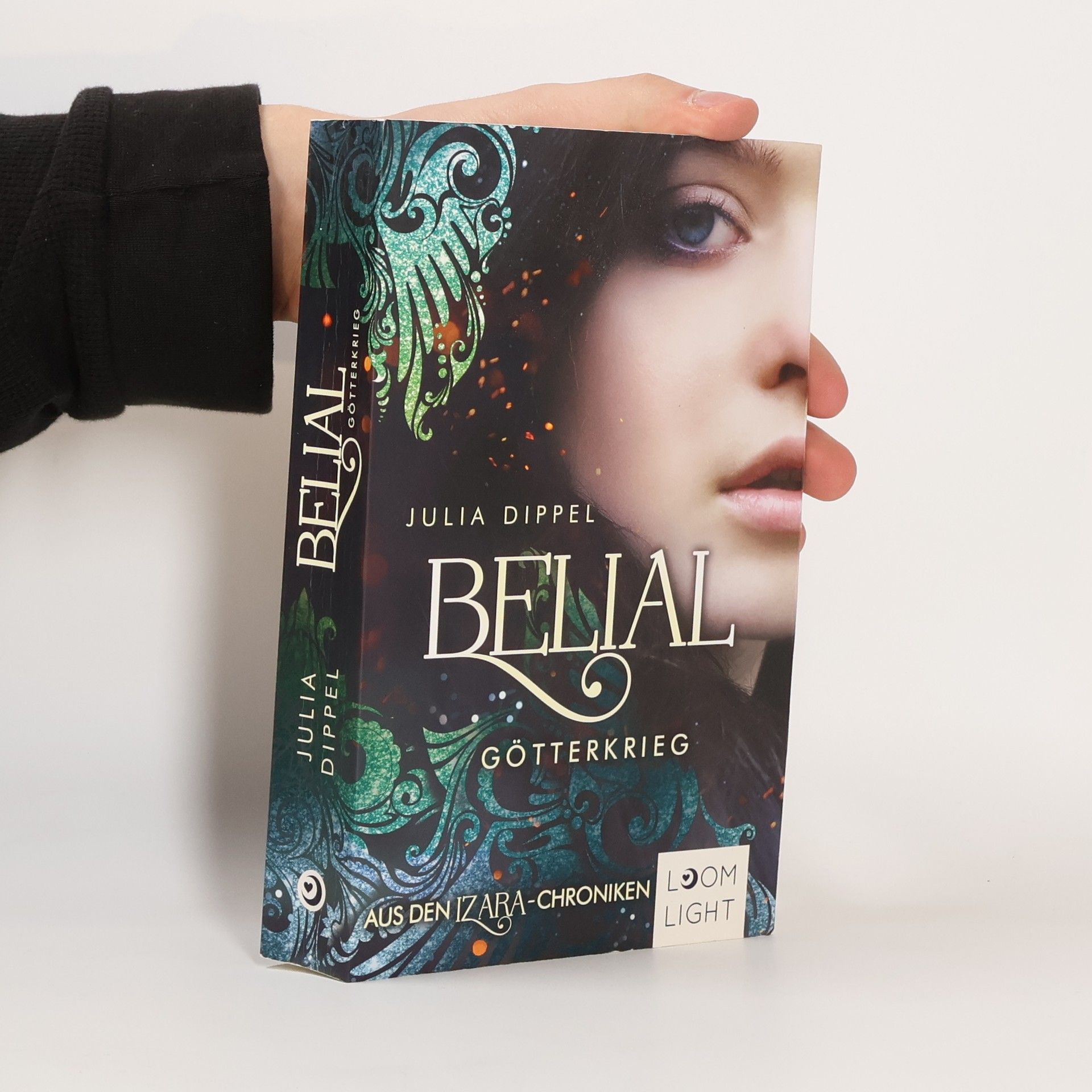 Julia Dippel Izara 5: Belial