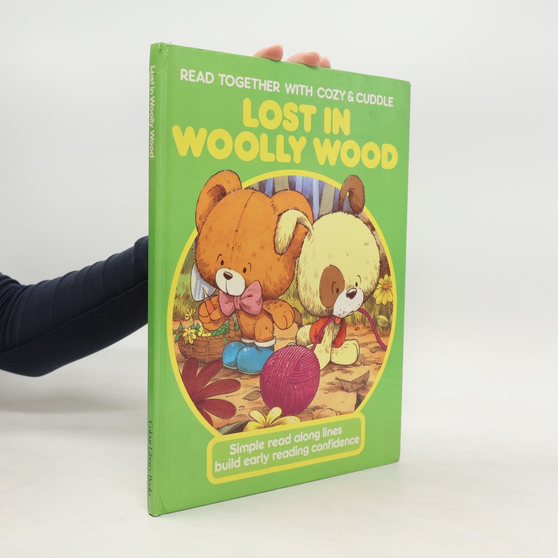 Elizabeth Taylor Lost in Woolly Wood