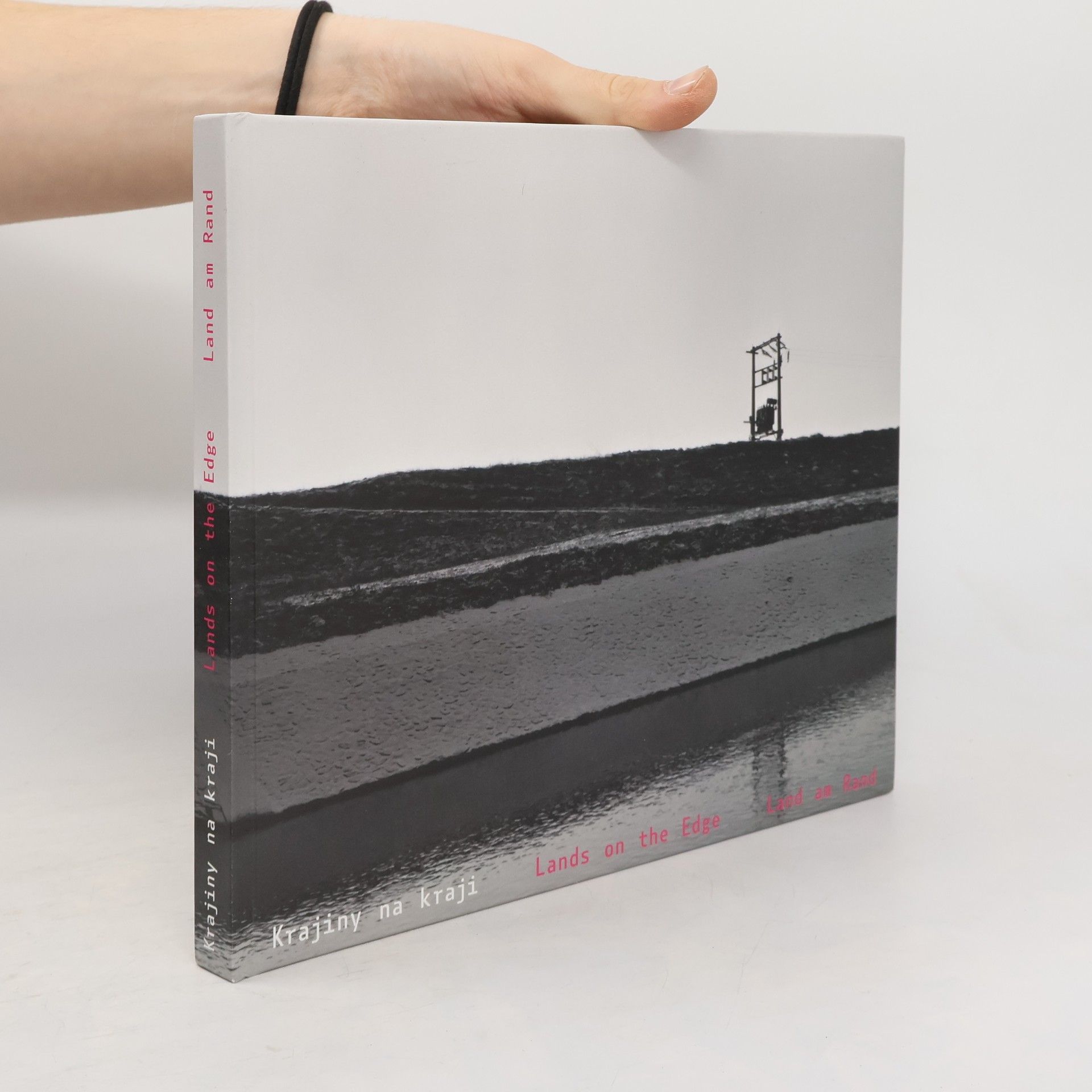 Krajiny na kraji = Lands on the edge = Land am Rand