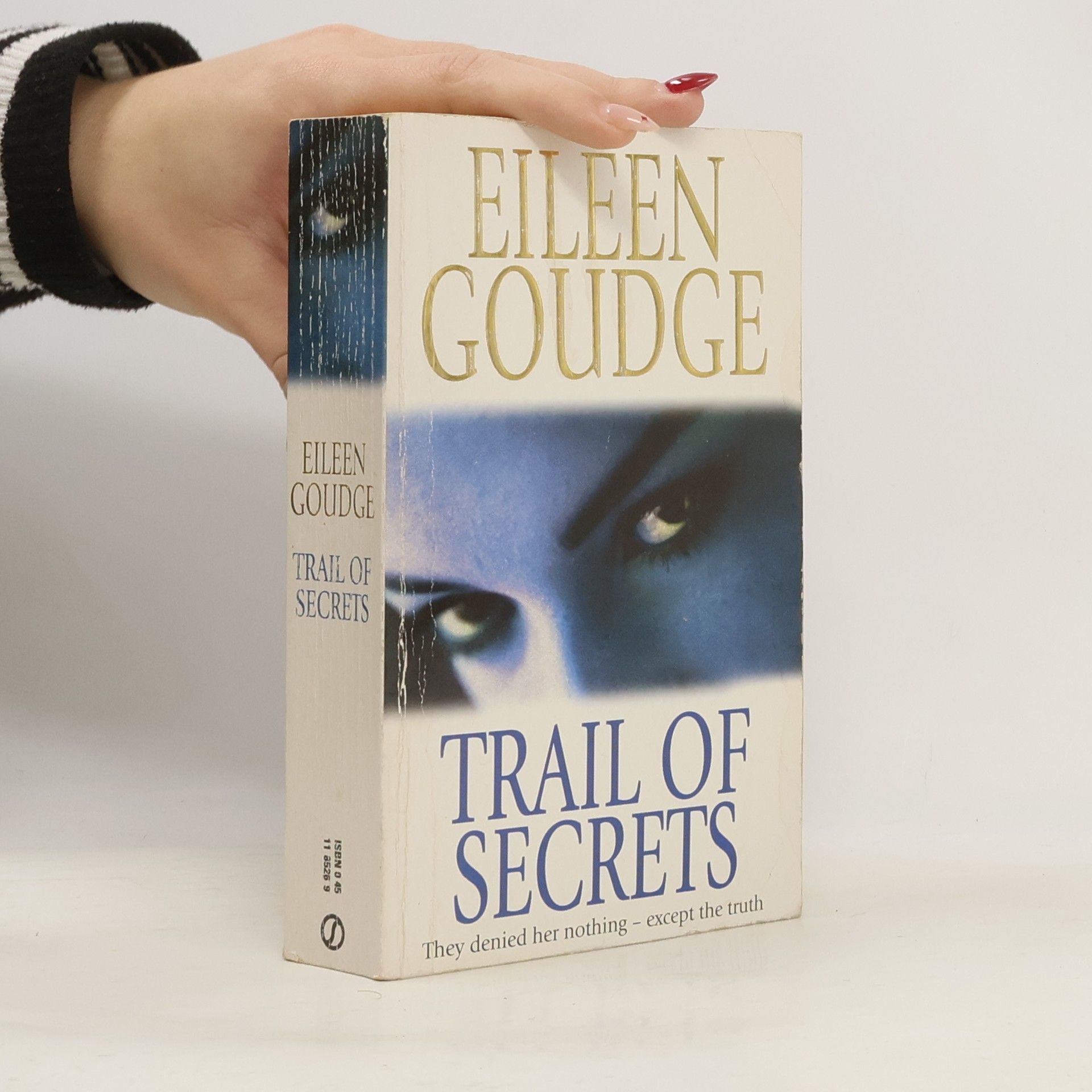 Eileen Goudge Trail of Secrets