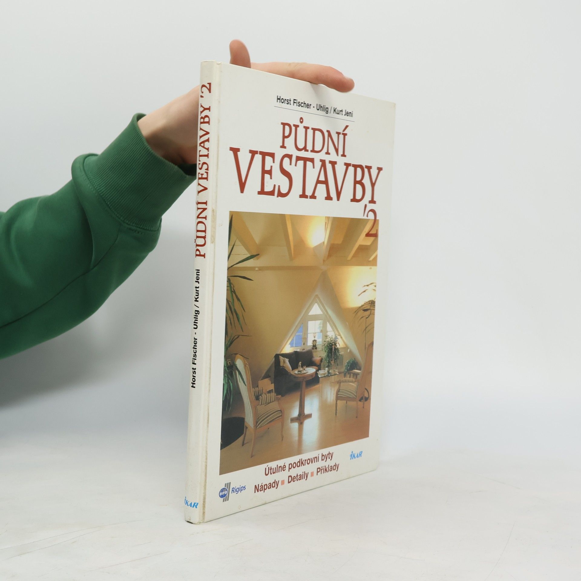 Půdní vestavby II. Útulné podkrovní byty