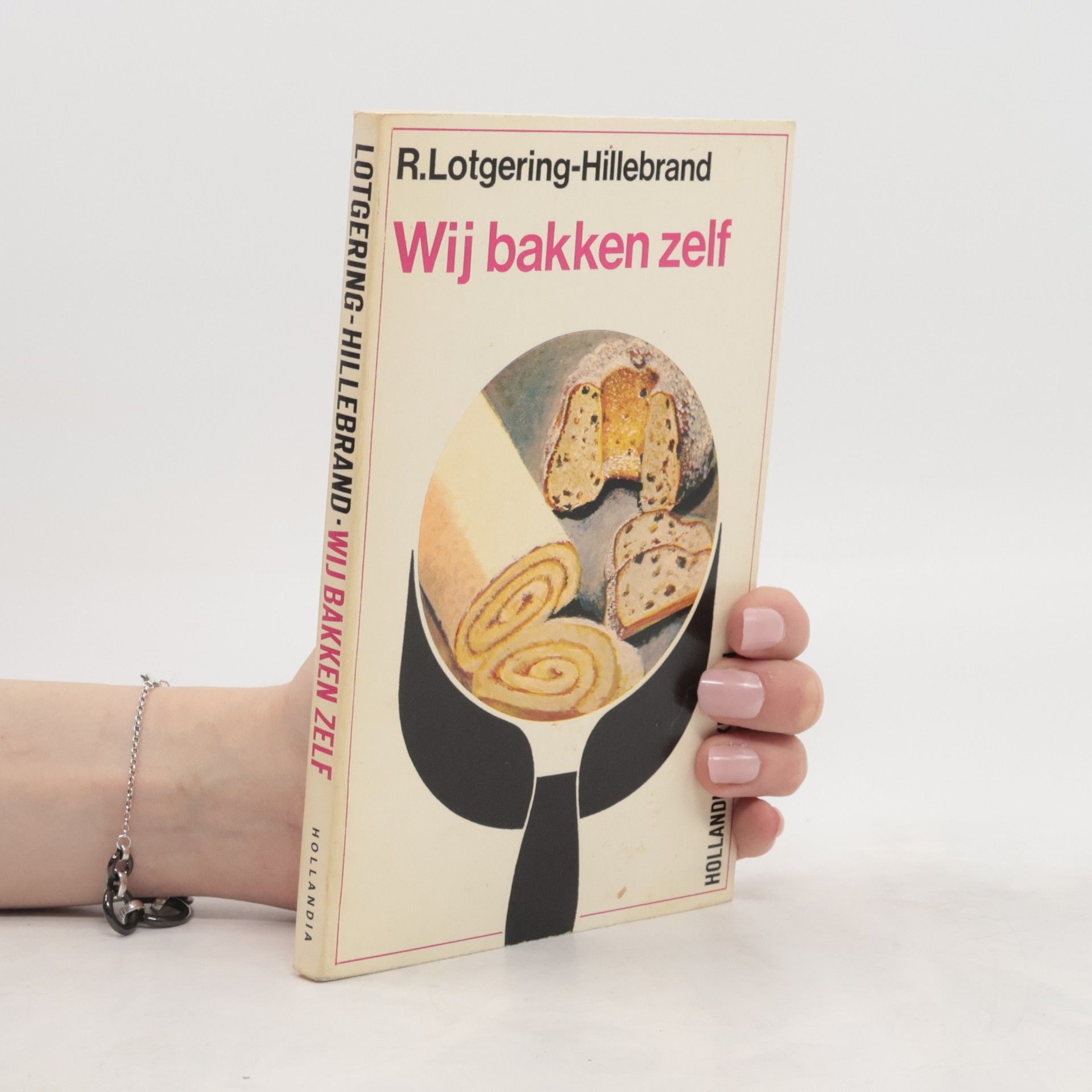 R. Lotgering-Hillebrand Wij bakken zelf
