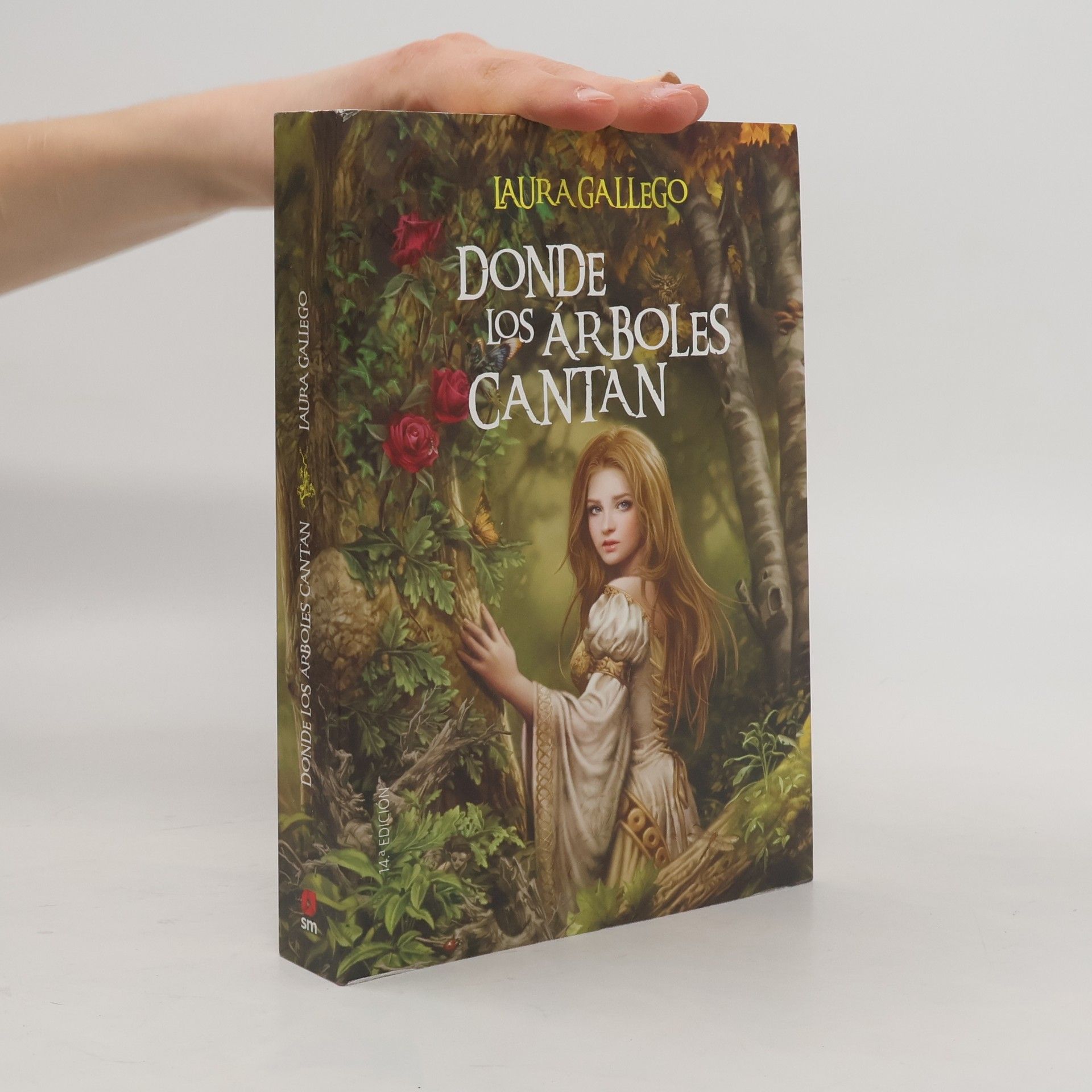 Laura Gallego García Donde los árboles cantan