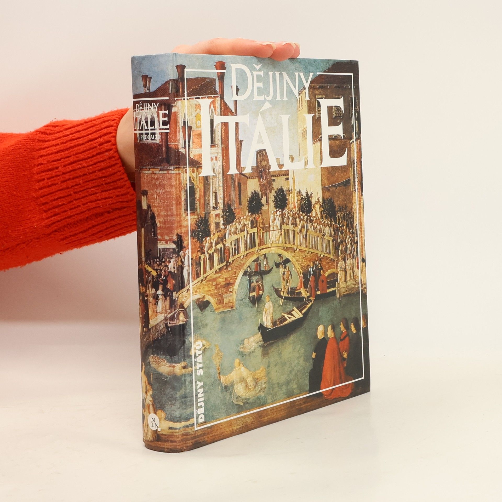 Giuliano Procacci Dějiny Itálie