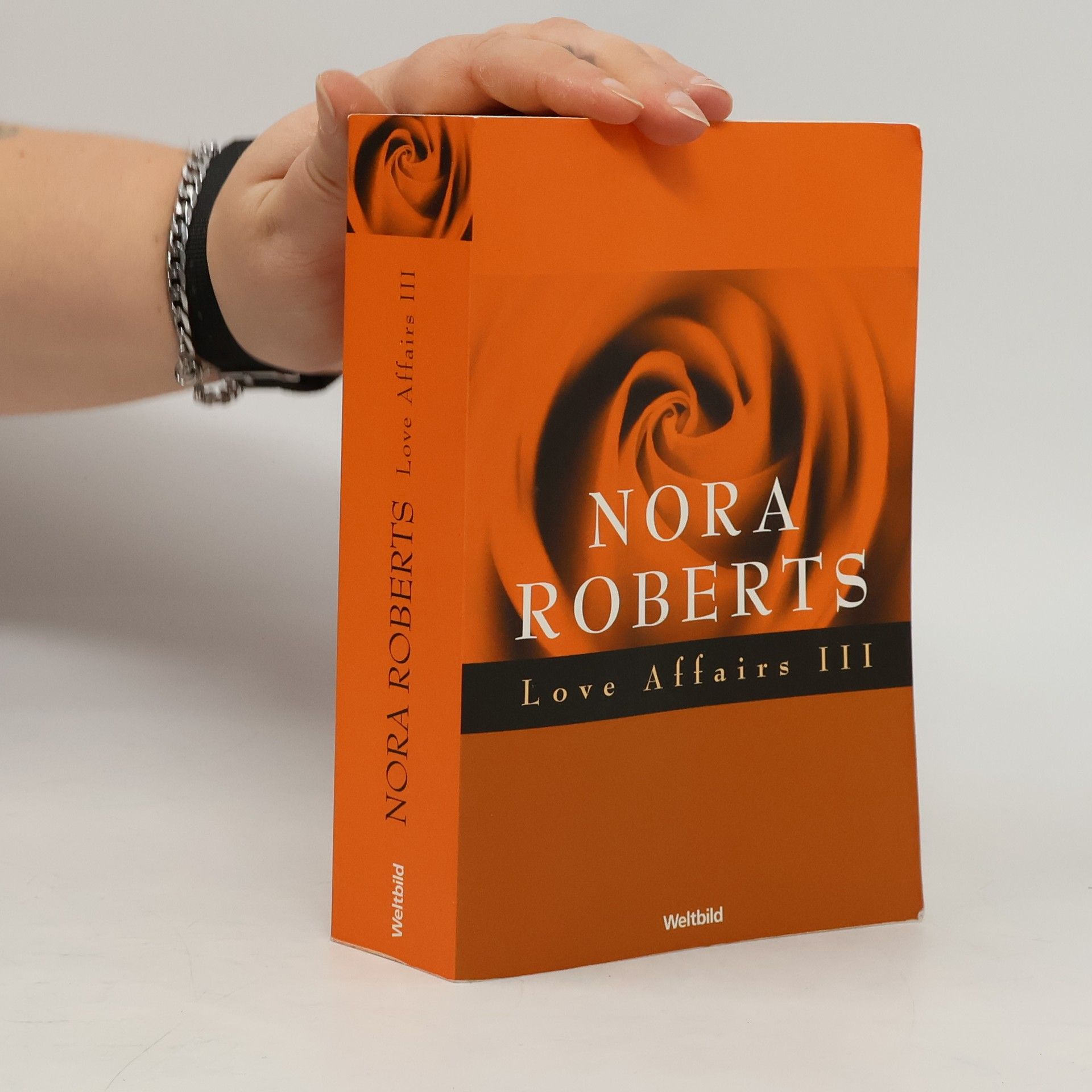 Nora Roberts Love Affairs III