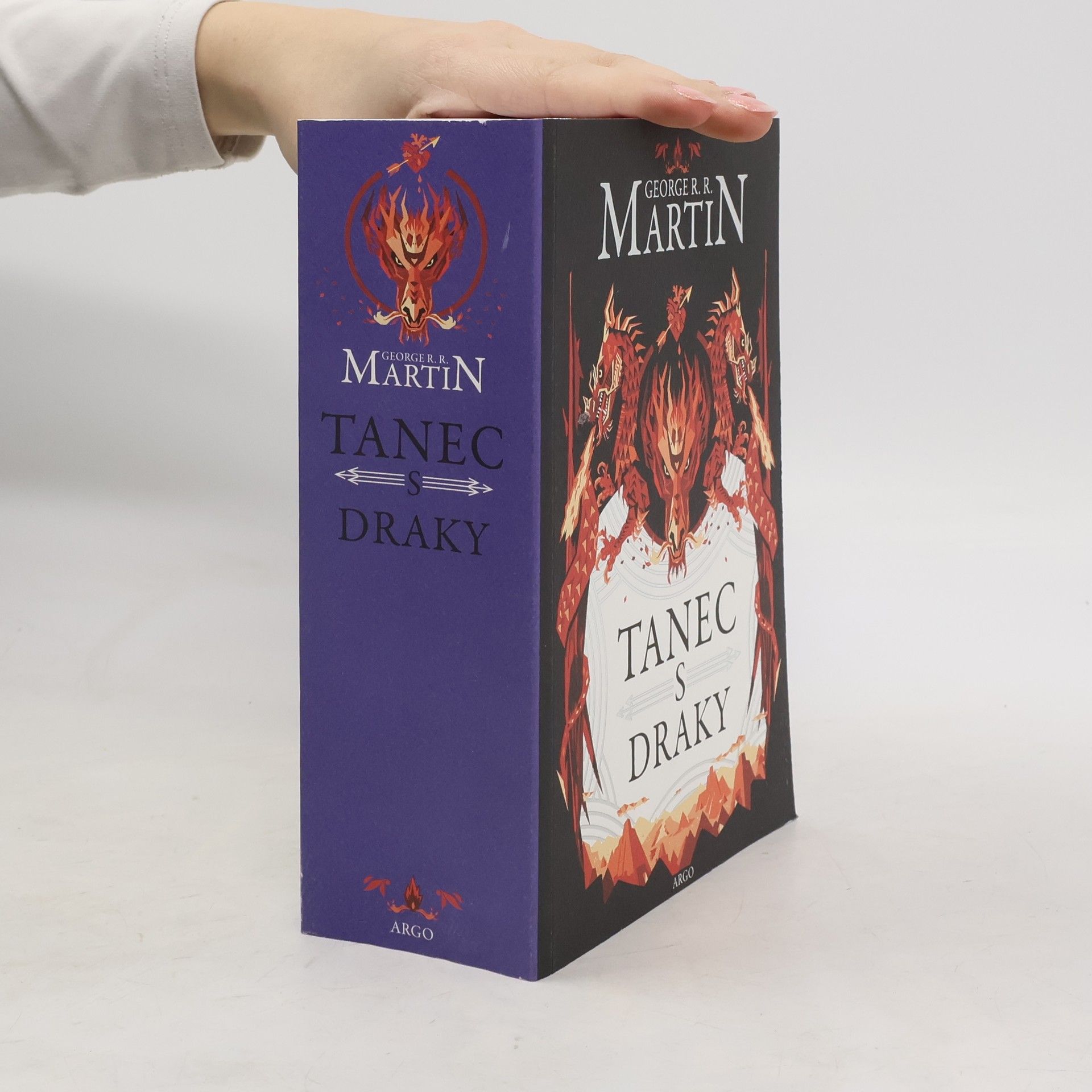 George R. R. Martin Tanec s draky