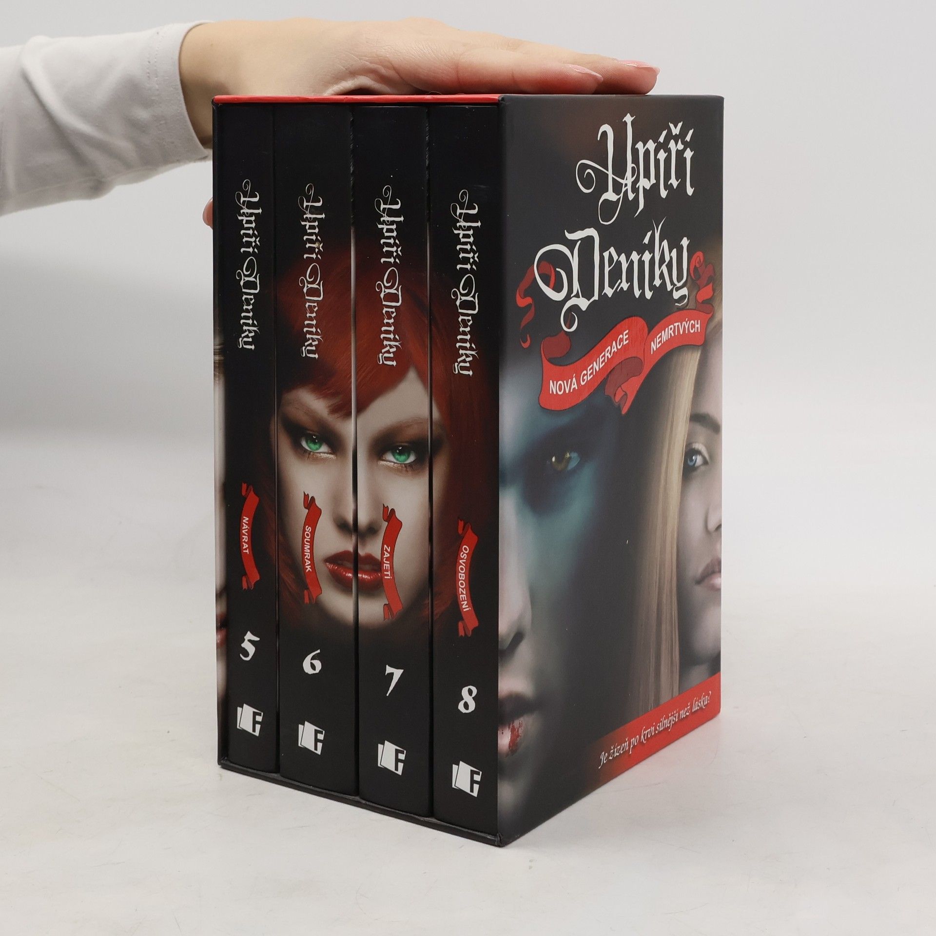 Lisa J. Smith Upíří deníky 5.–8. díl (box)